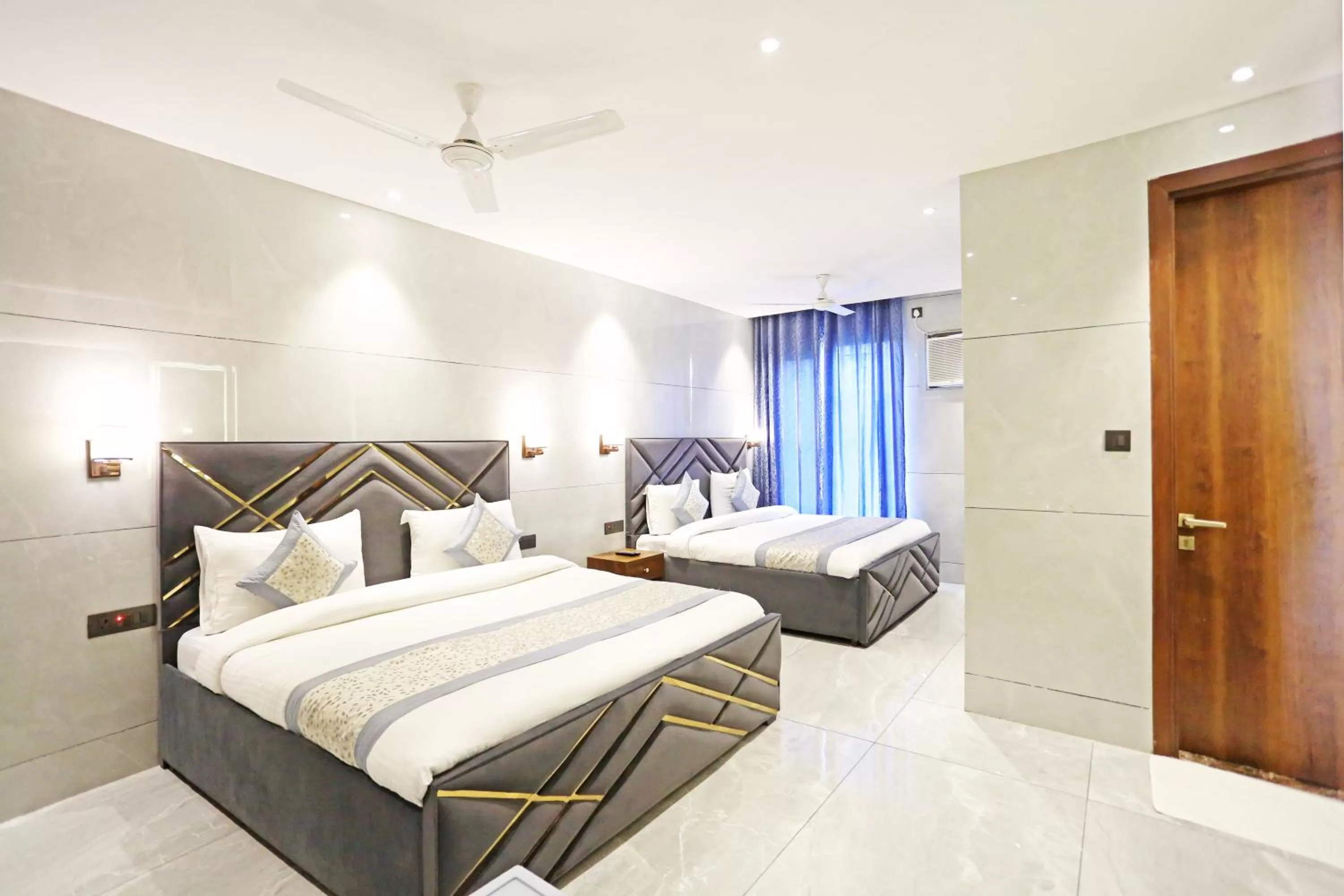 Bed in Frankstay By Hotel Preet in 05 mints walking Distance Nizamuddin Railway Station