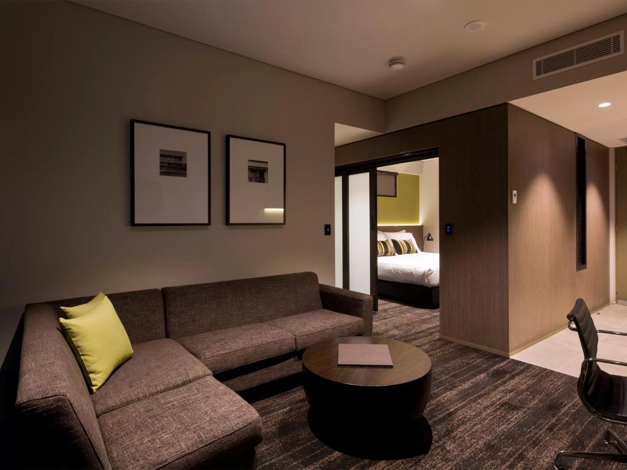 Living room, Bed in The Glen Hotel and Suites