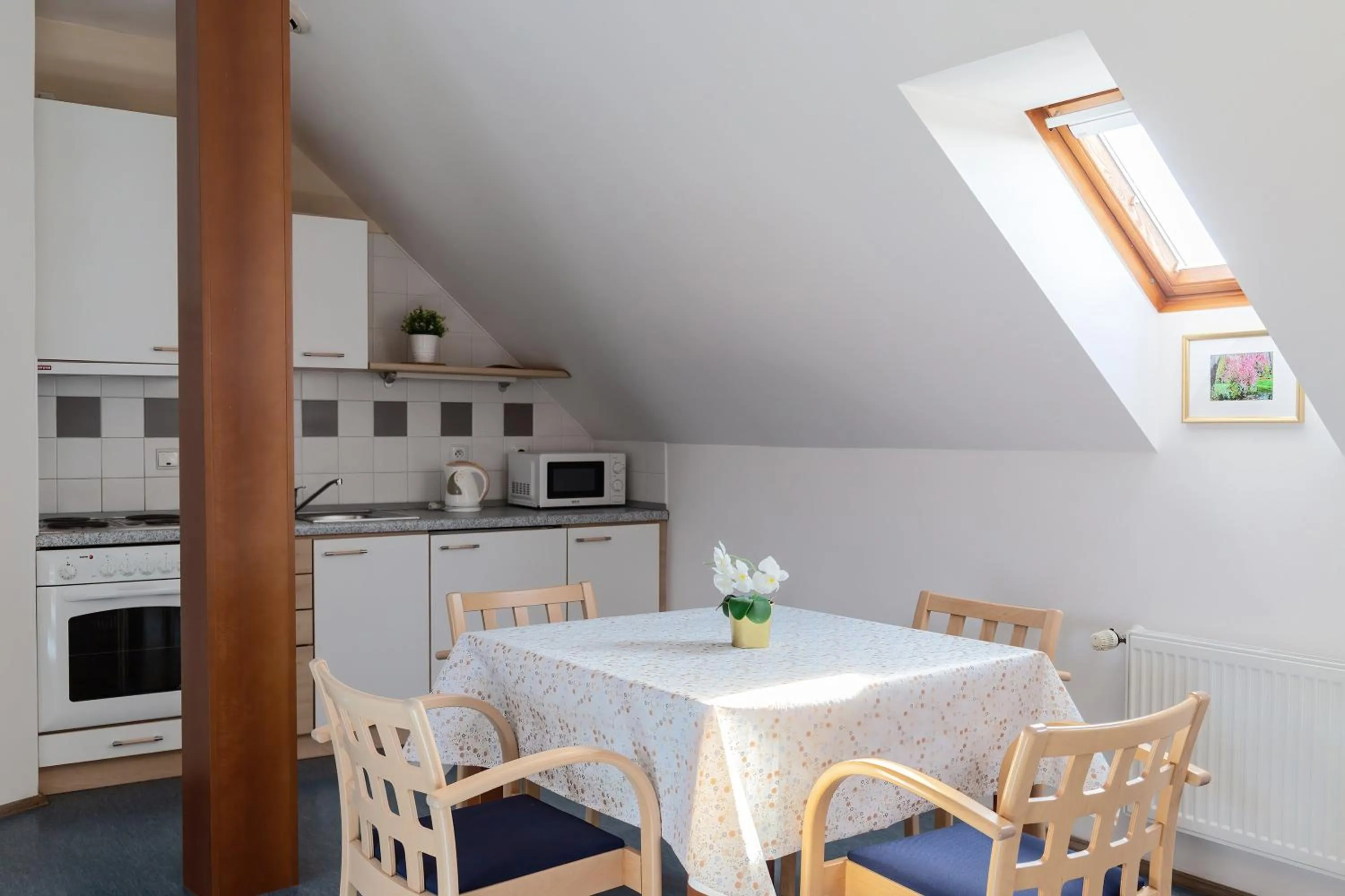 Seating area in Sibelius Apartments