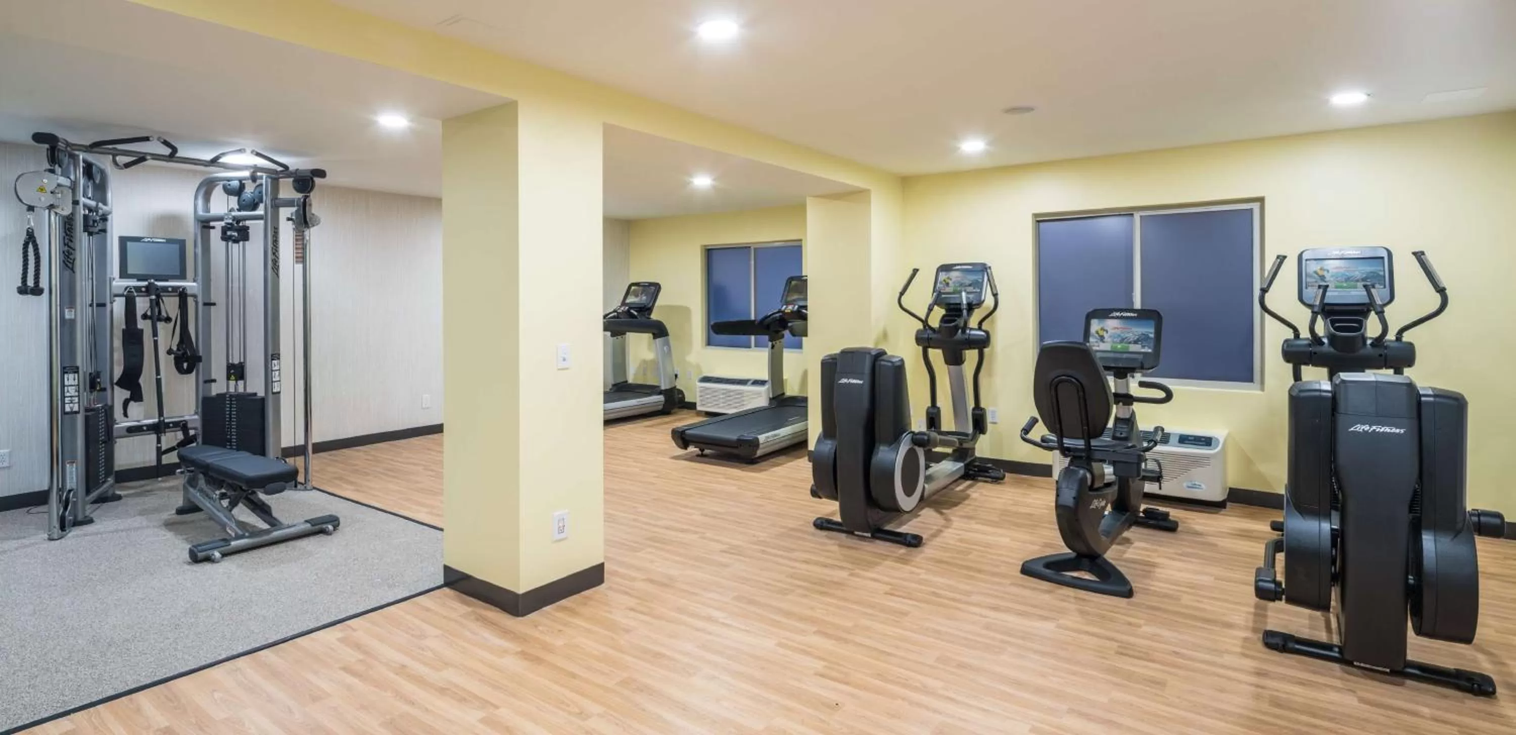 Fitness centre/facilities in DoubleTree by Hilton Gainesville