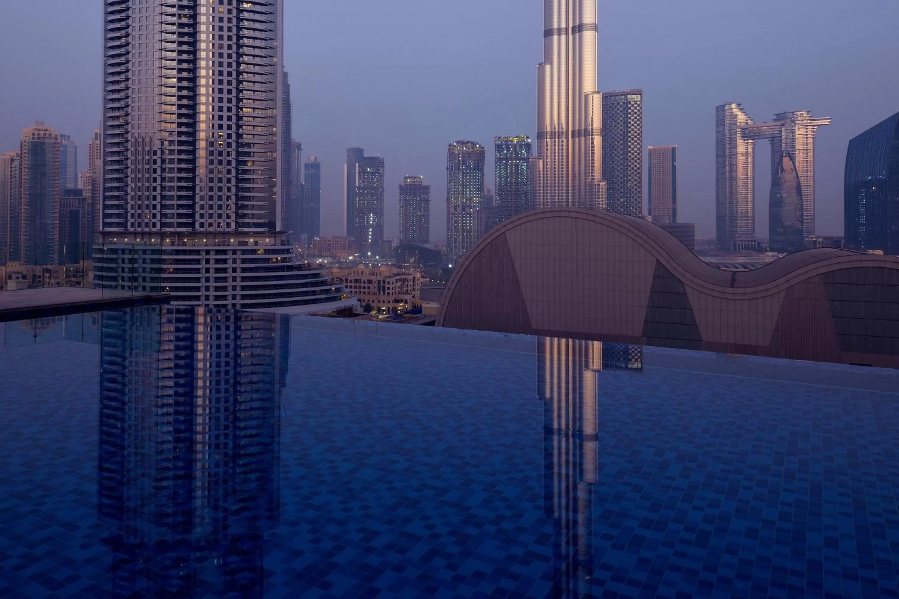 Swimming pool in Address Dubai Mall