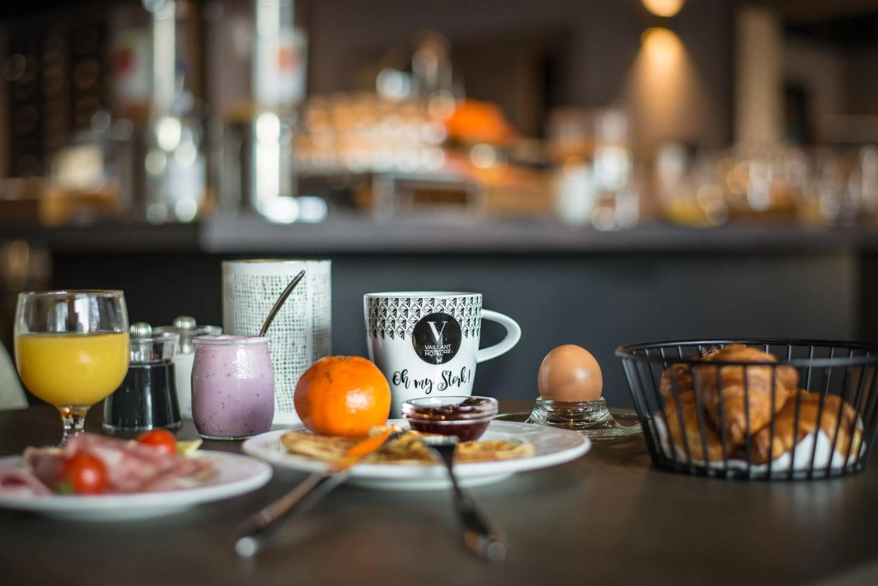 Buffet breakfast in Hôtel Restaurant Vaillant Colmar Nord