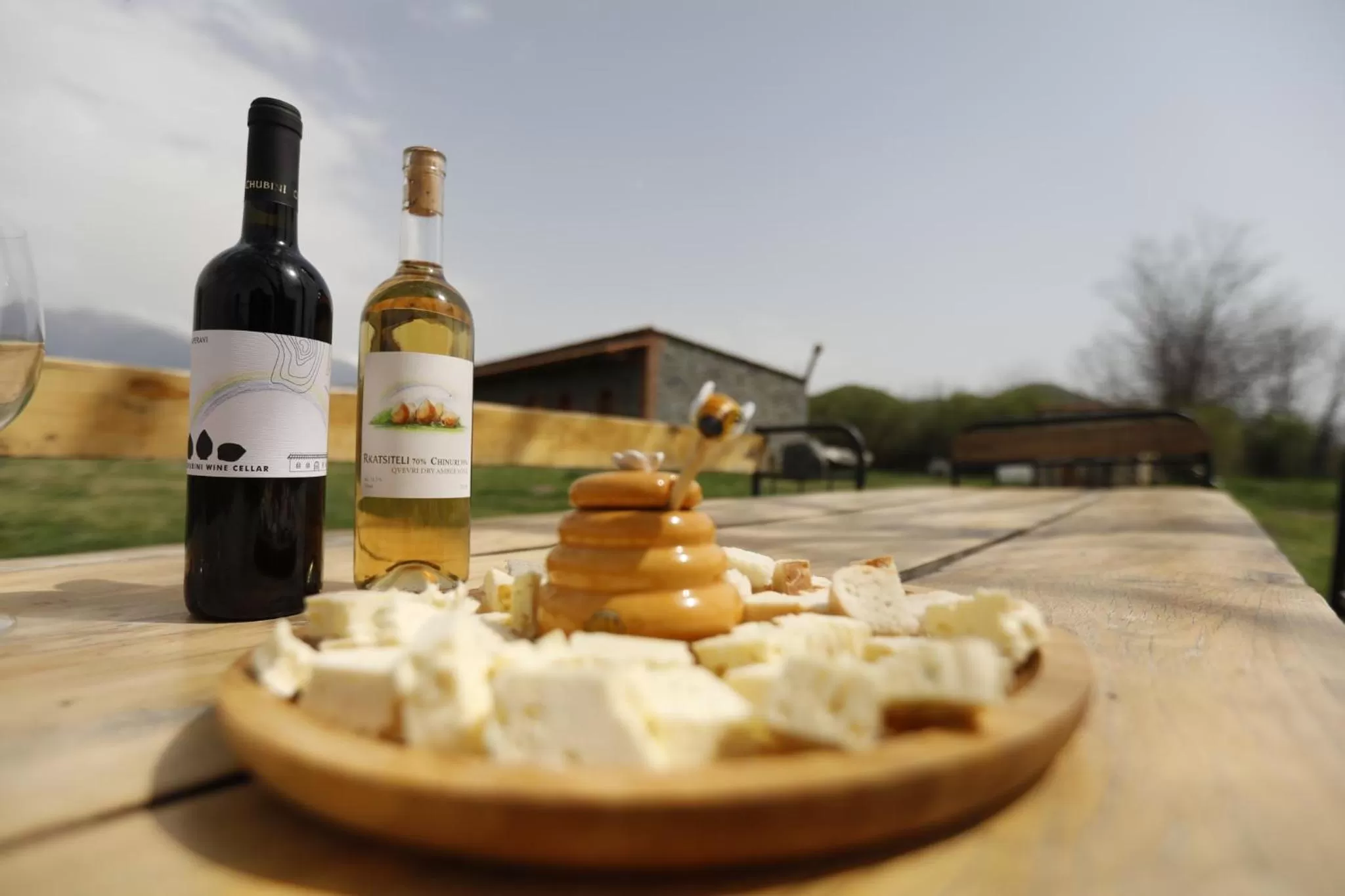 Food and drinks in Chubini Winery & Cabins