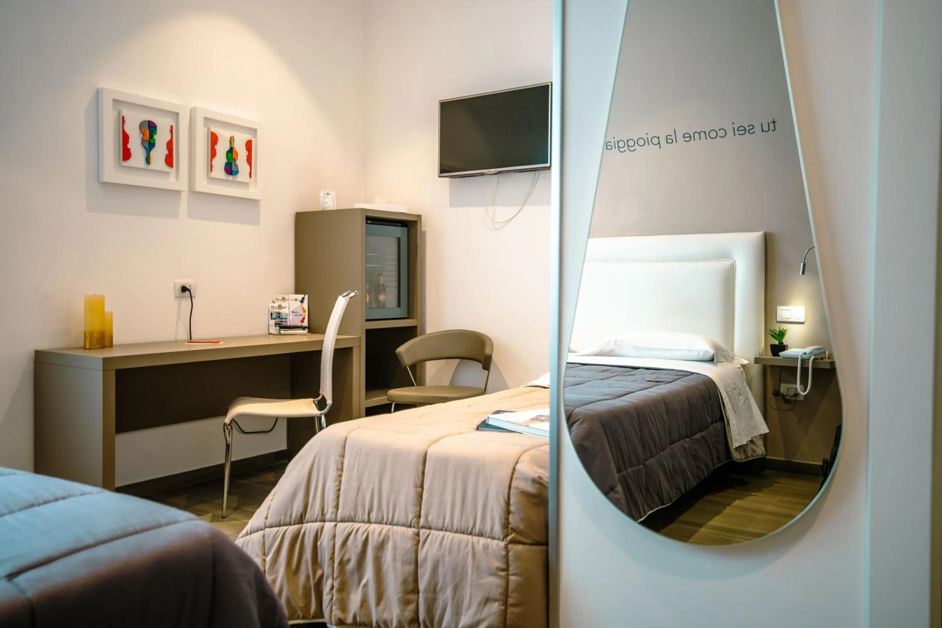 Photo of the whole room, Bed in Hotel Bruman Salerno