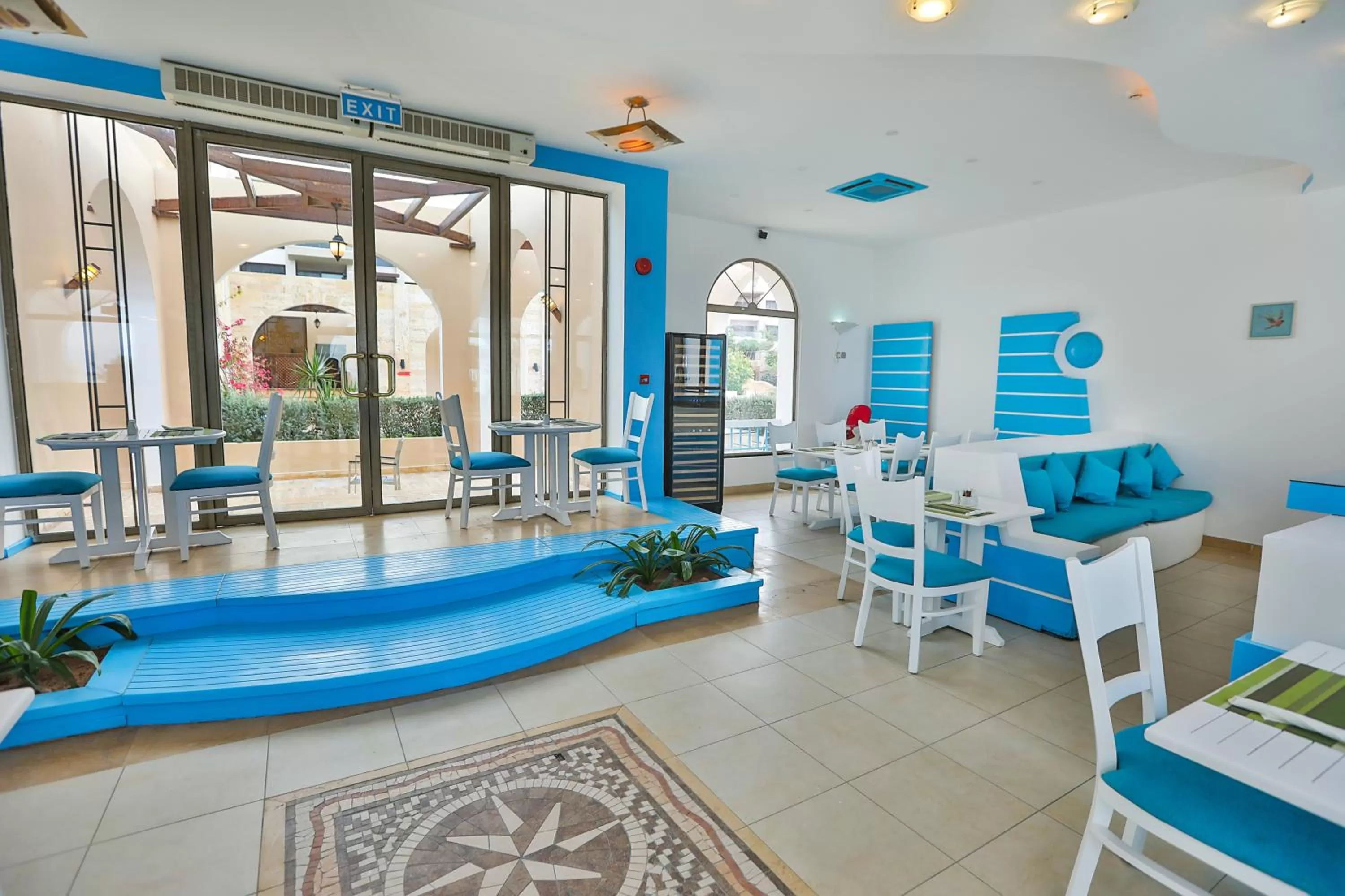 Restaurant/places to eat in Tala Bay Residence - Families Only