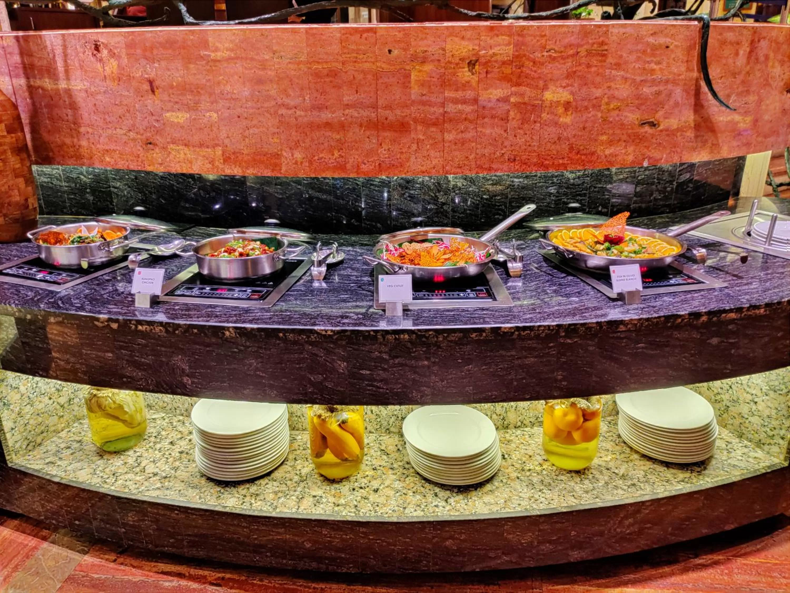 Food and drinks in Fariyas Resort Lonavala