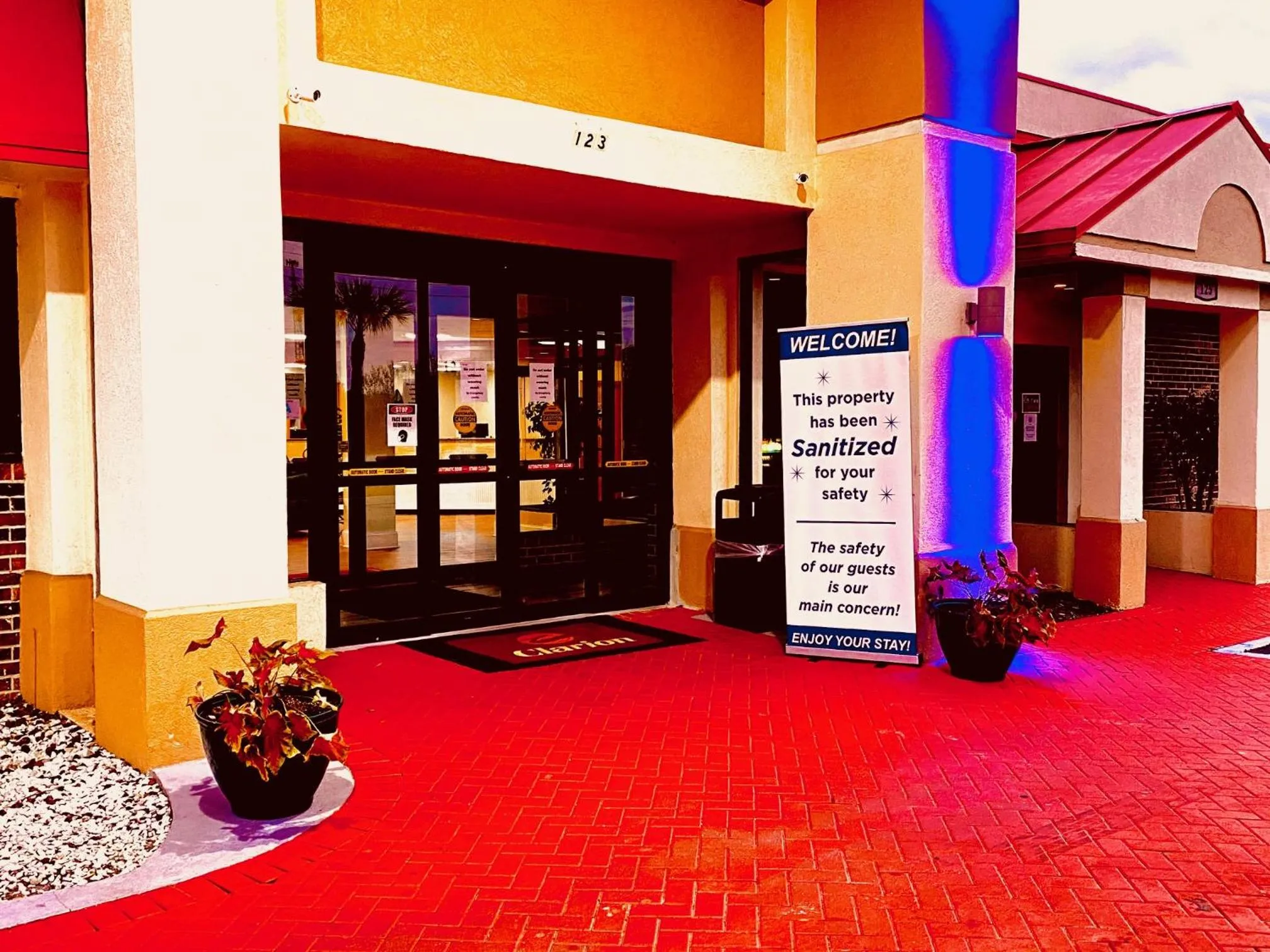 Restaurant/places to eat in Ramada by Wyndham Santee I-95