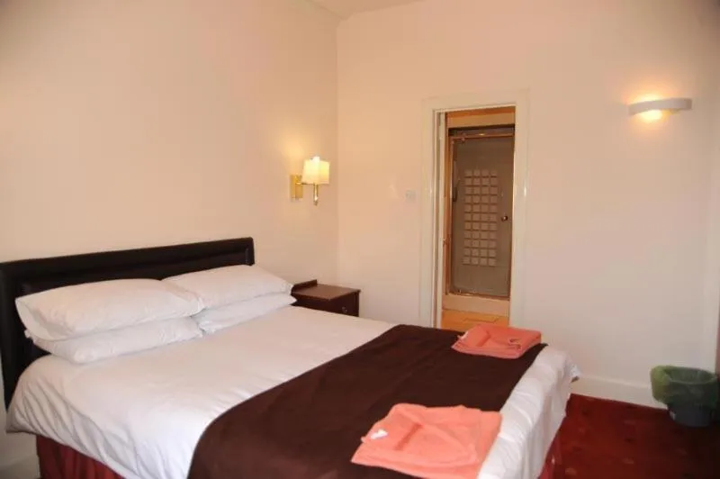 Double Room with Shared Bathroom in Grosvenor Hotel Rugby