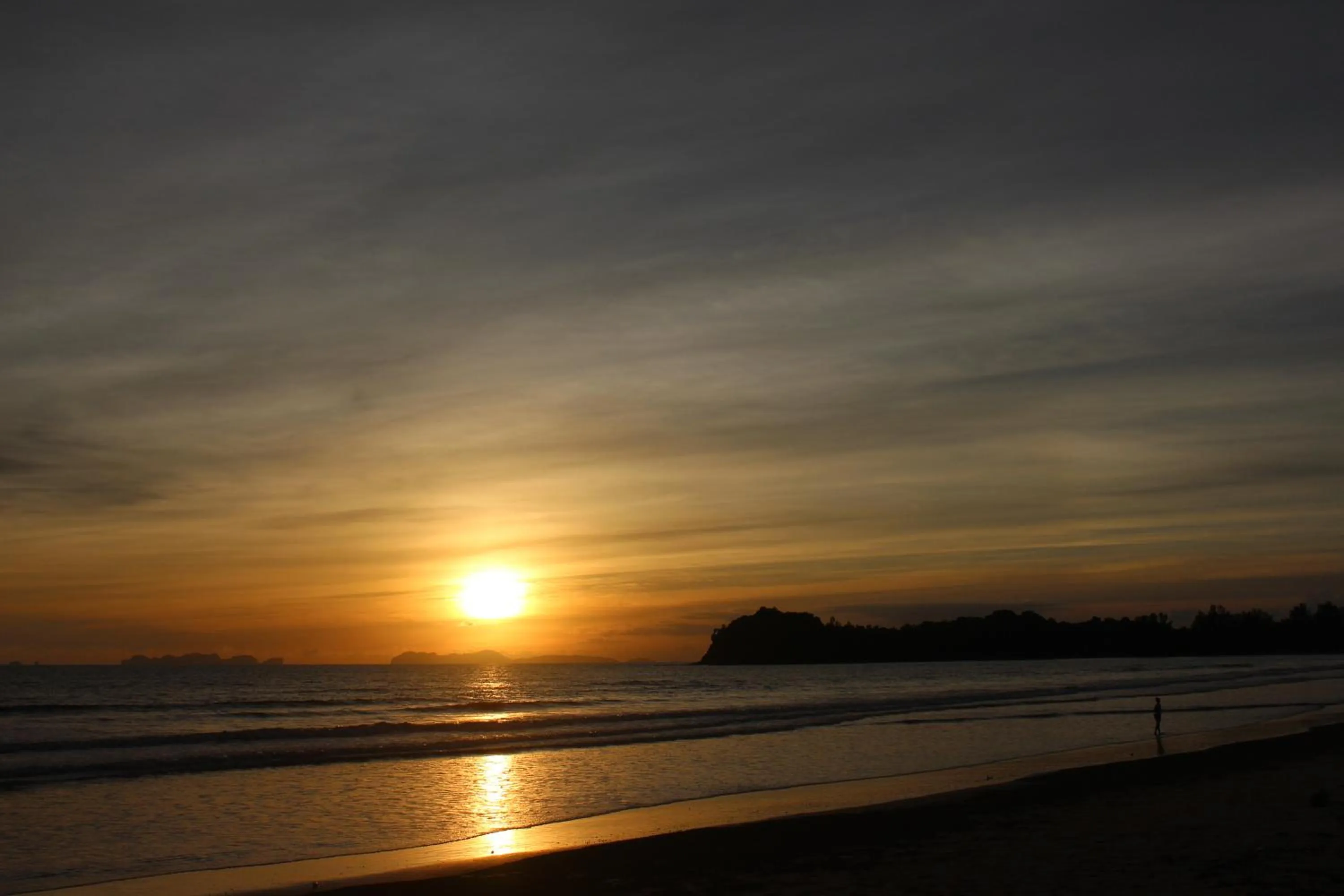 Summer in Golden Bay Cottage - SHA Extra Plus