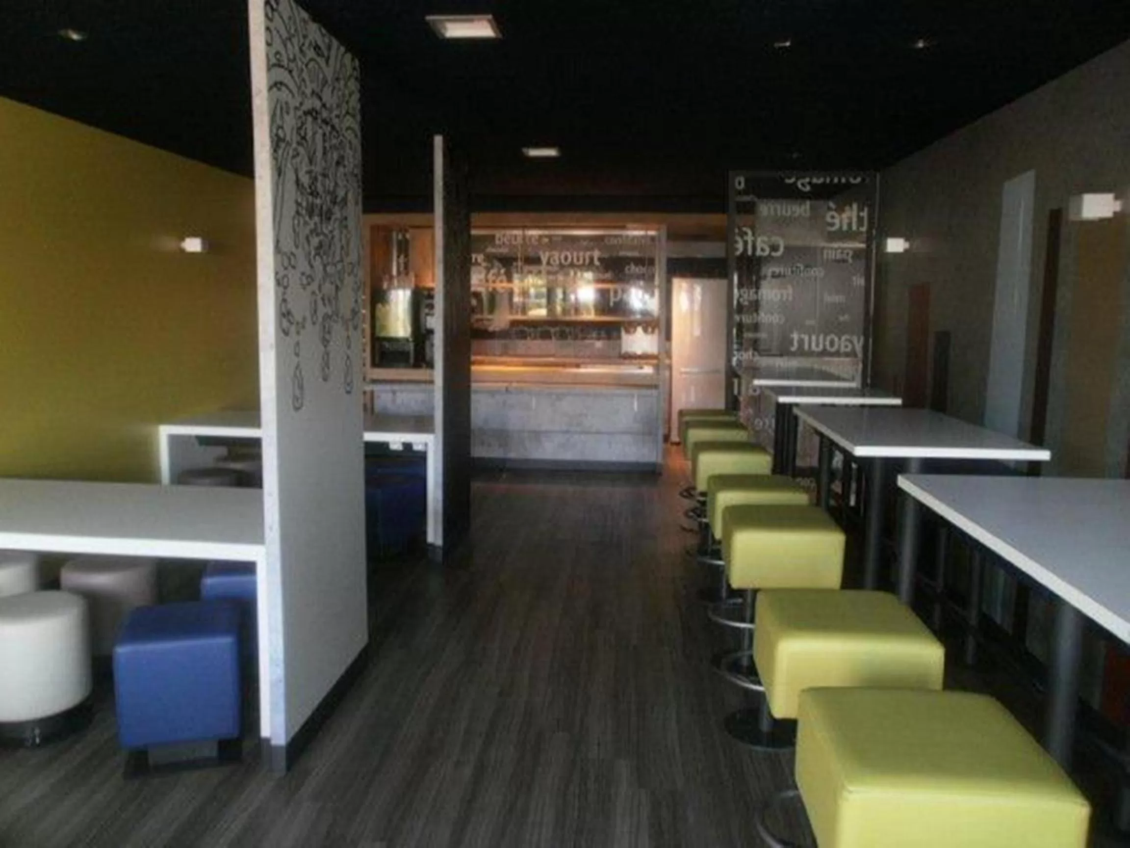 Restaurant/places to eat in IBIS Budget Tarbes