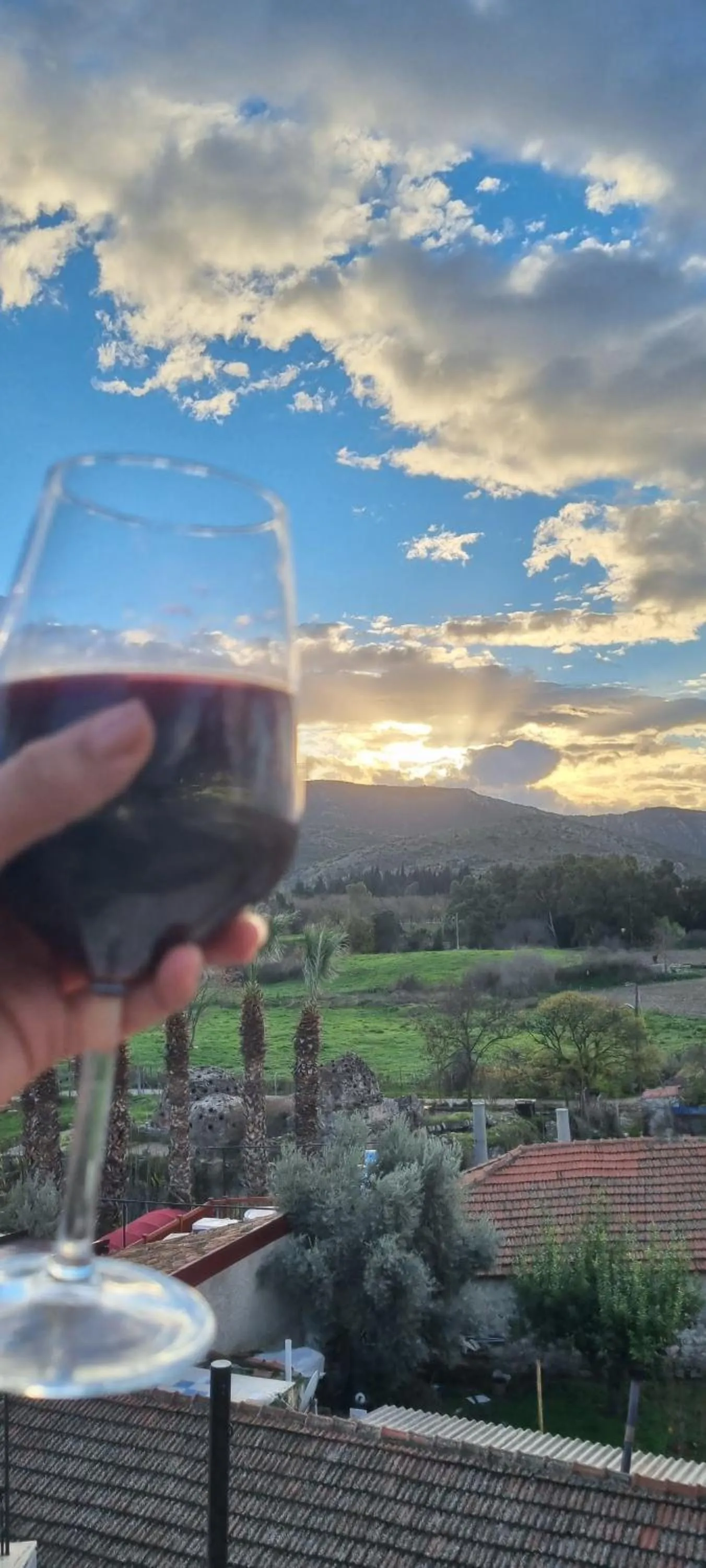 Restaurant/places to eat in Rebetika Hotel & bistro