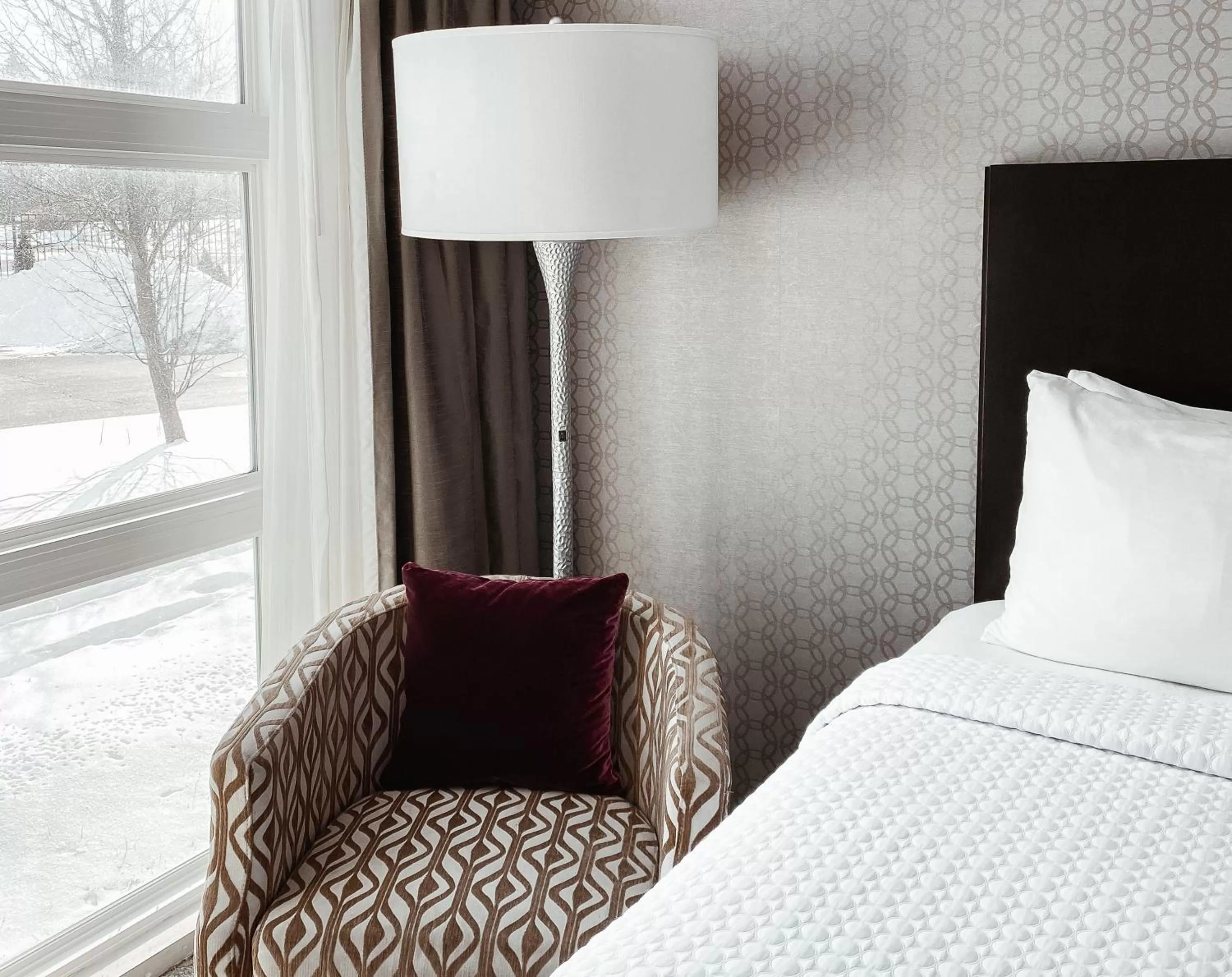 Photo of the whole room, Bed in Crowne Plaza Chicago SW - Burr Ridge by IHG