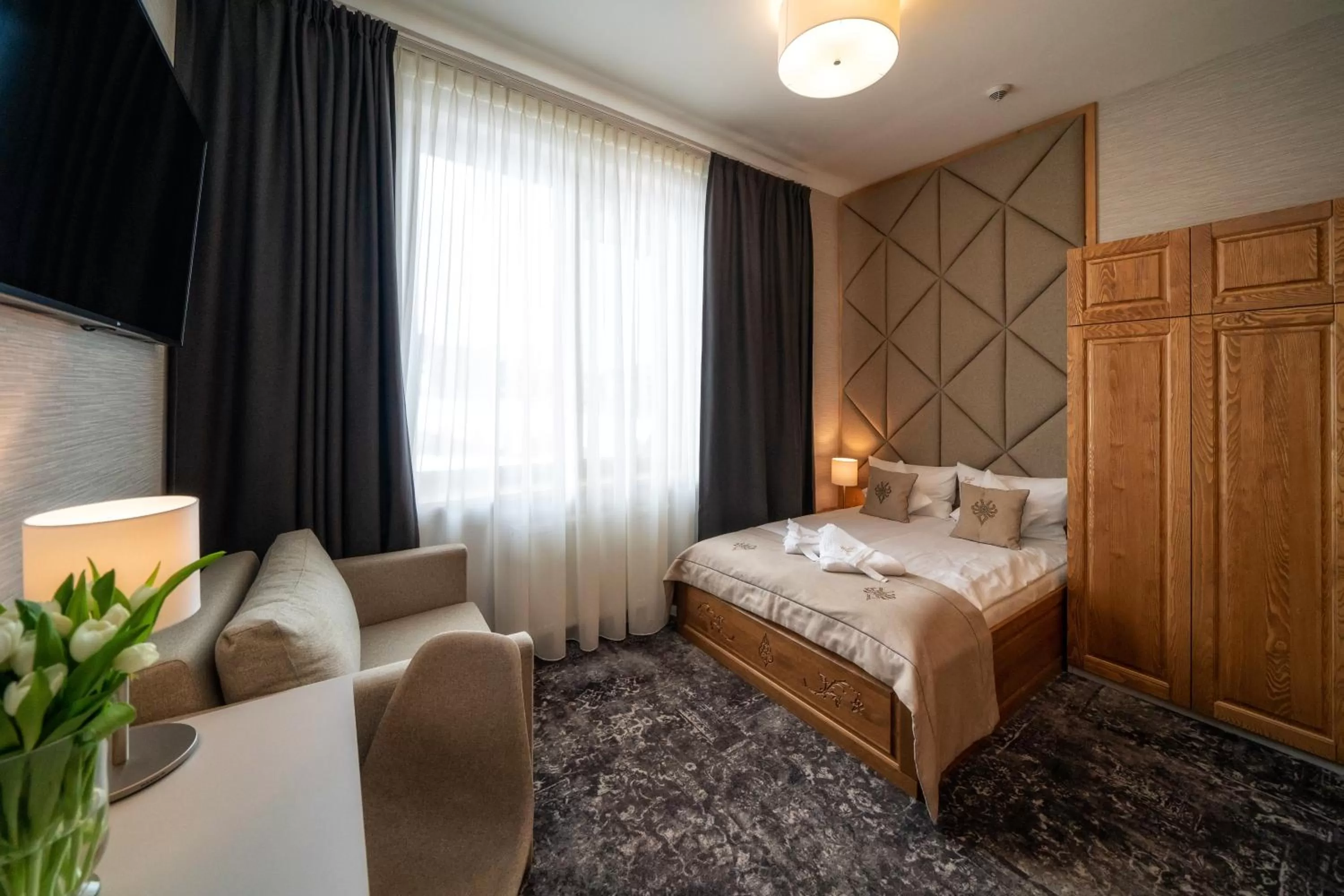 Photo of the whole room, Bed in Gold Hotel