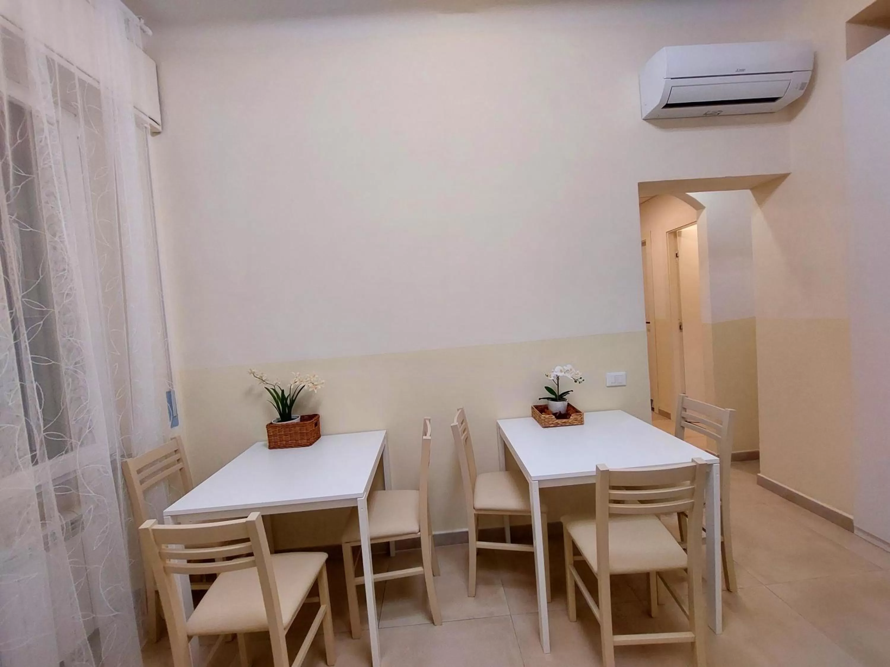 Breakfast, Dining Area in Bonaini Relax B&B