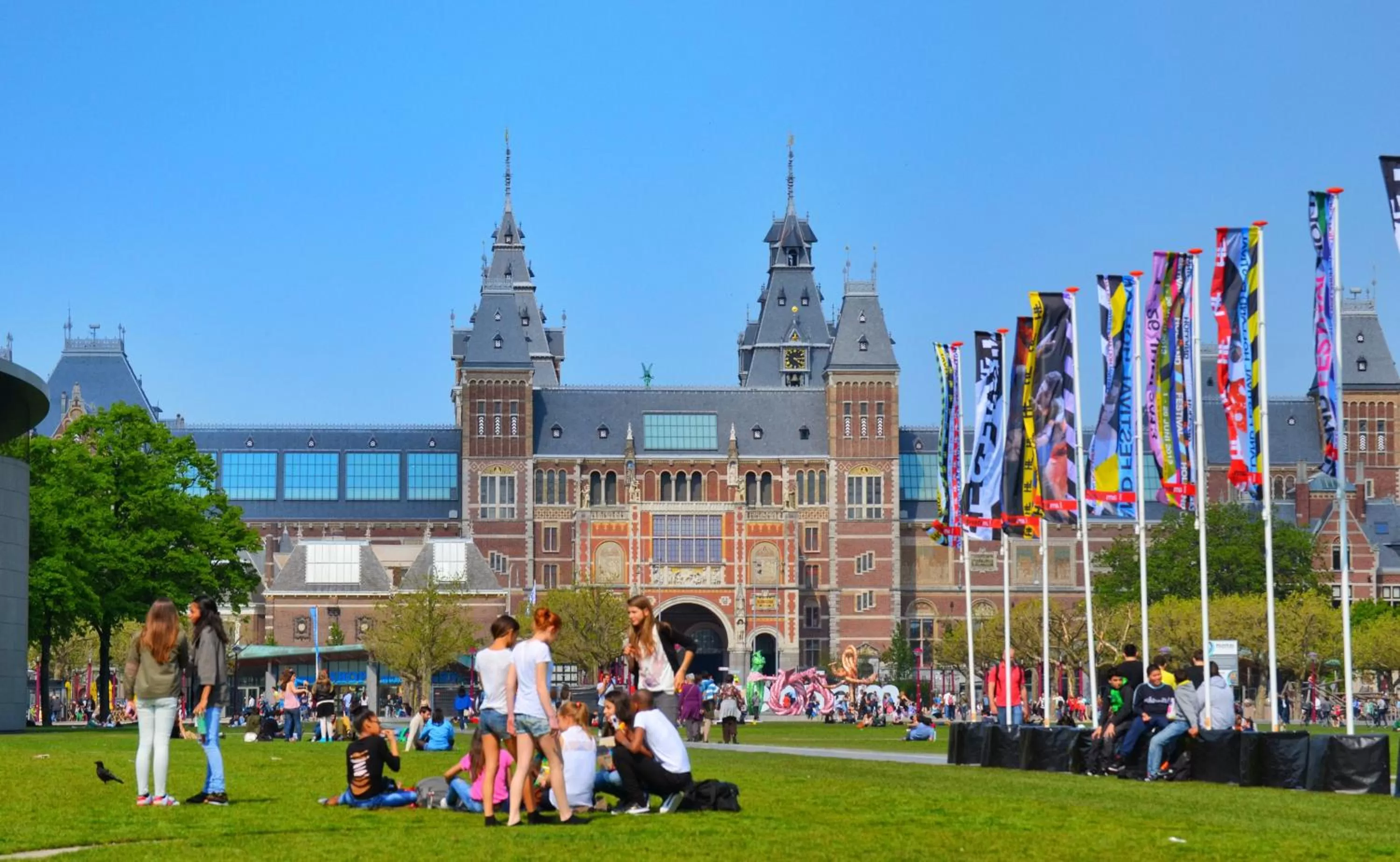 Area and facilities in NL Hotel District Leidseplein