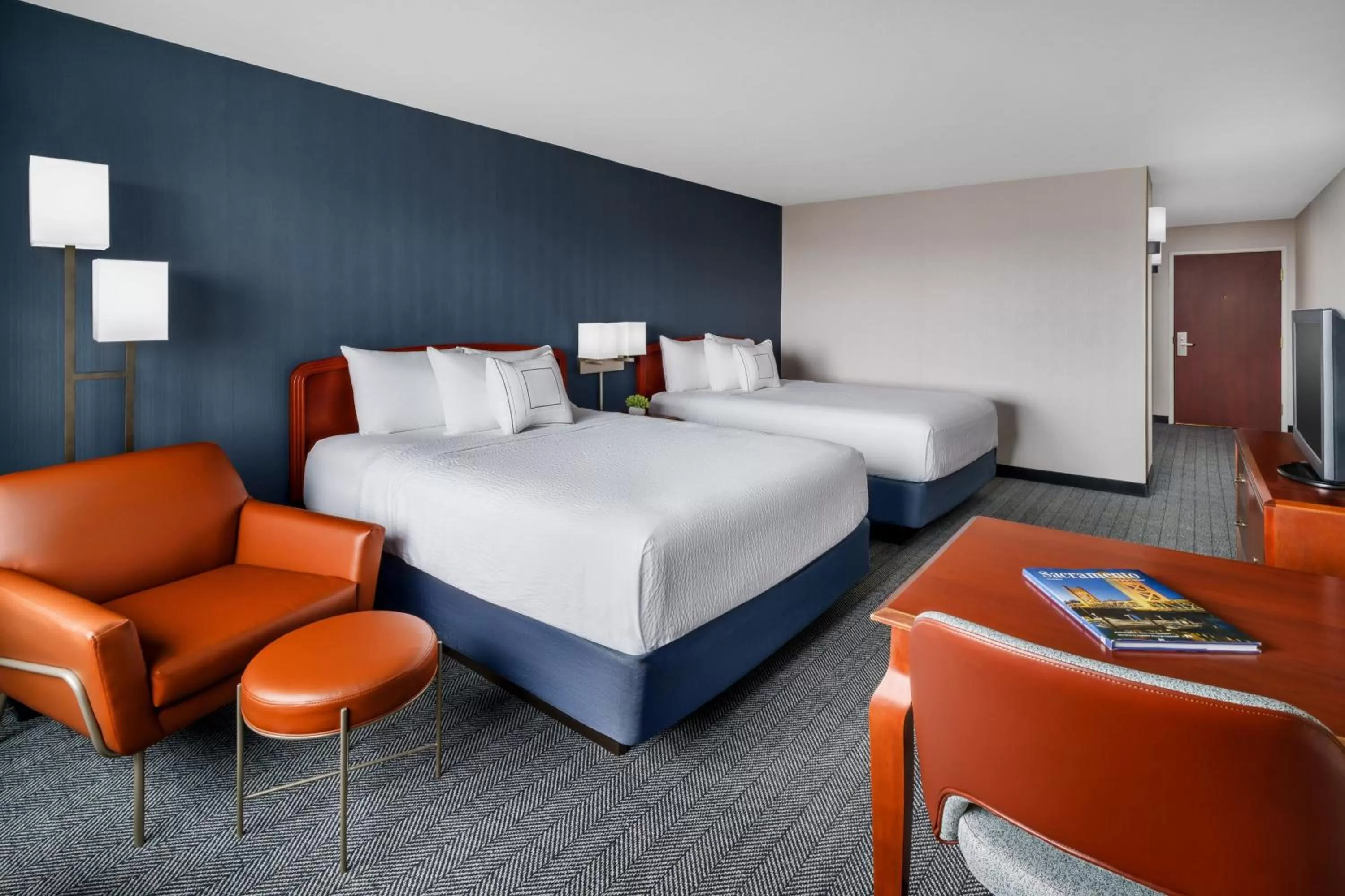 Photo of the whole room, Bed in Courtyard by Marriott Sacramento Folsom