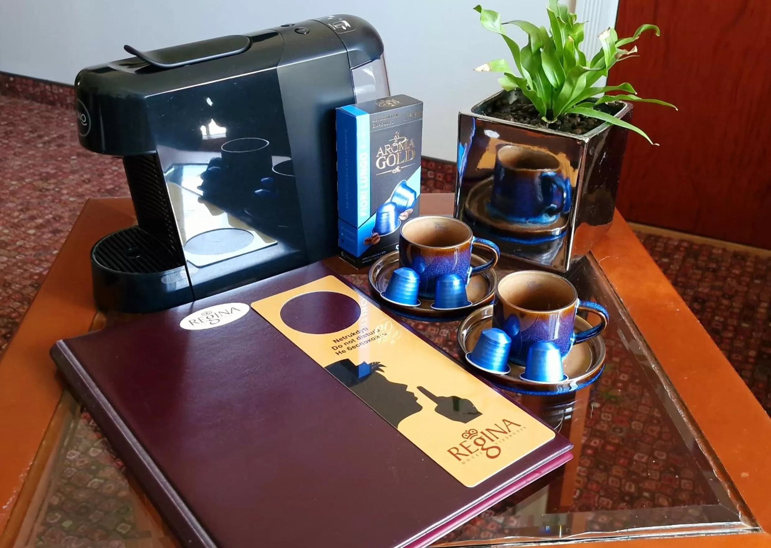 Coffee/tea facilities in Regina