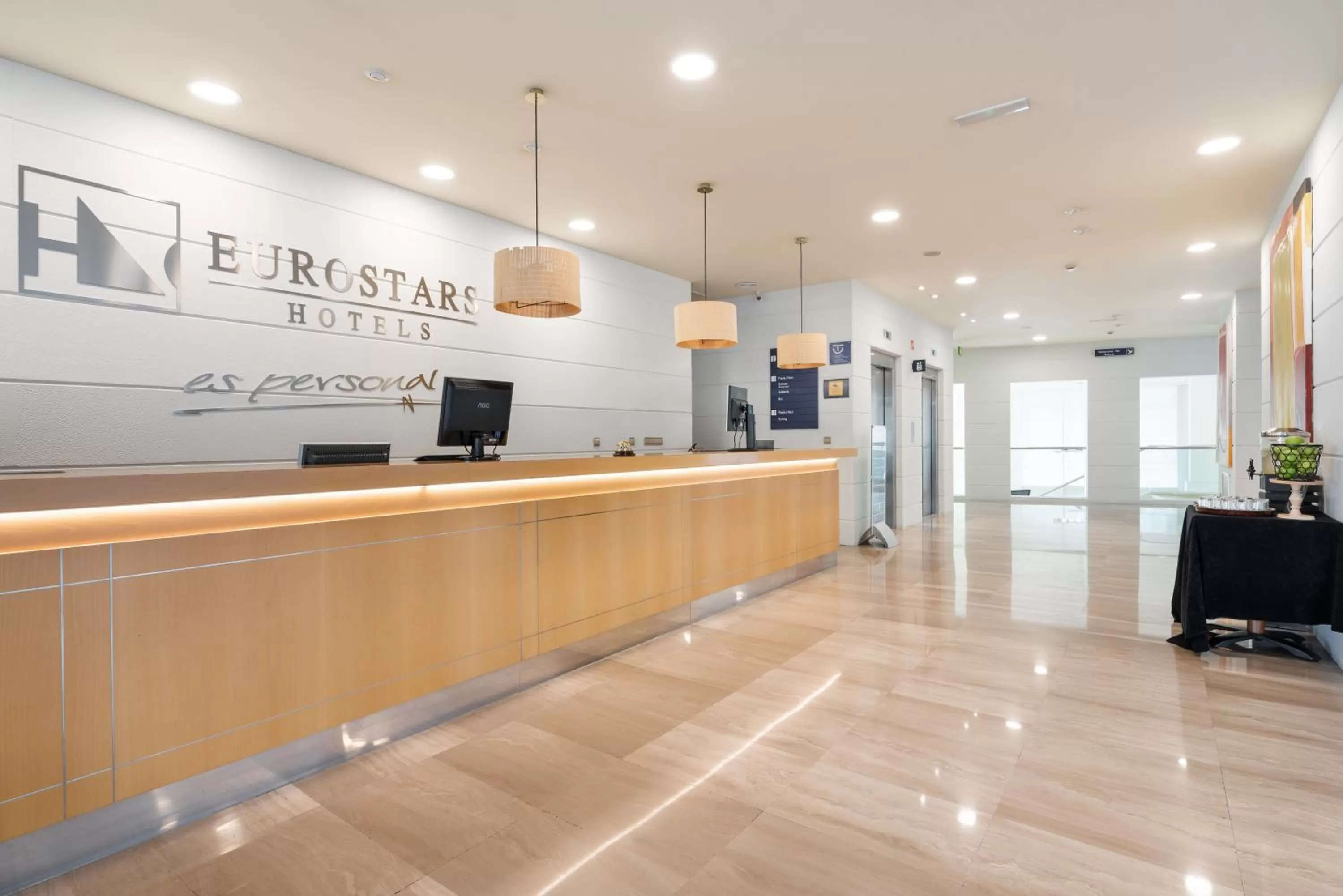 Lobby or reception in Eurostars San Lazaro