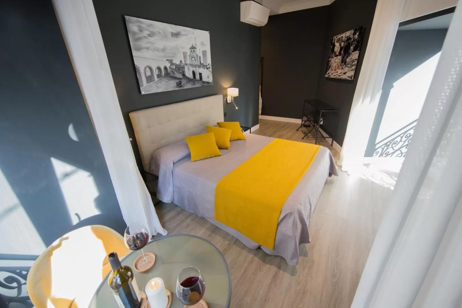 Bedroom, Bed in B&B Art House