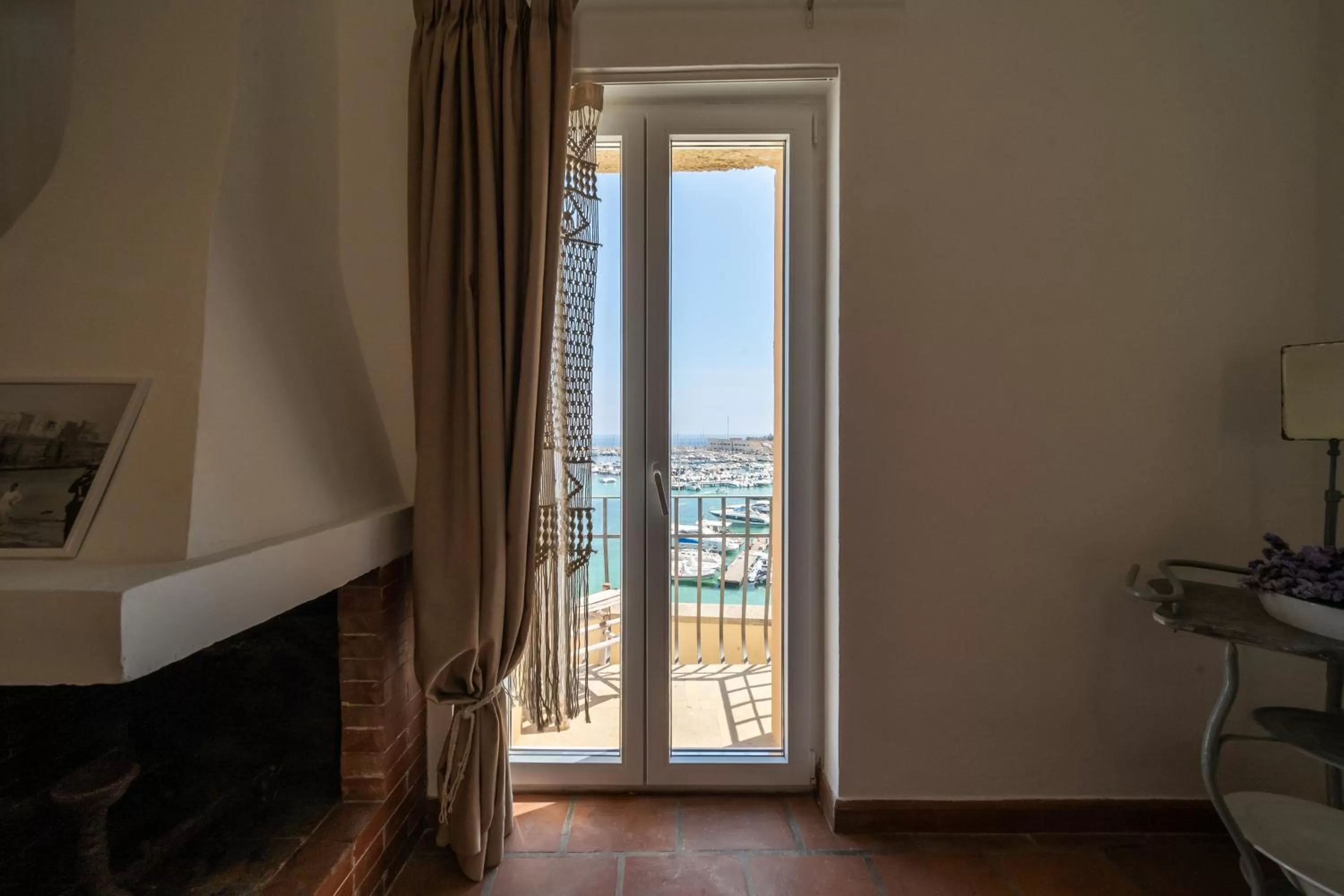 Decorative detail, Bed in Palazzo De Mori