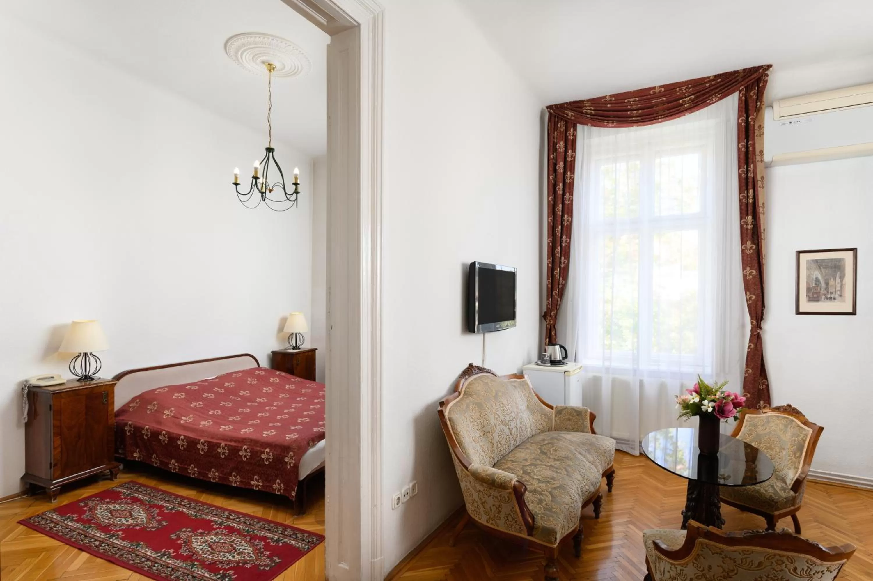 Bed in Kalvin House Budapest