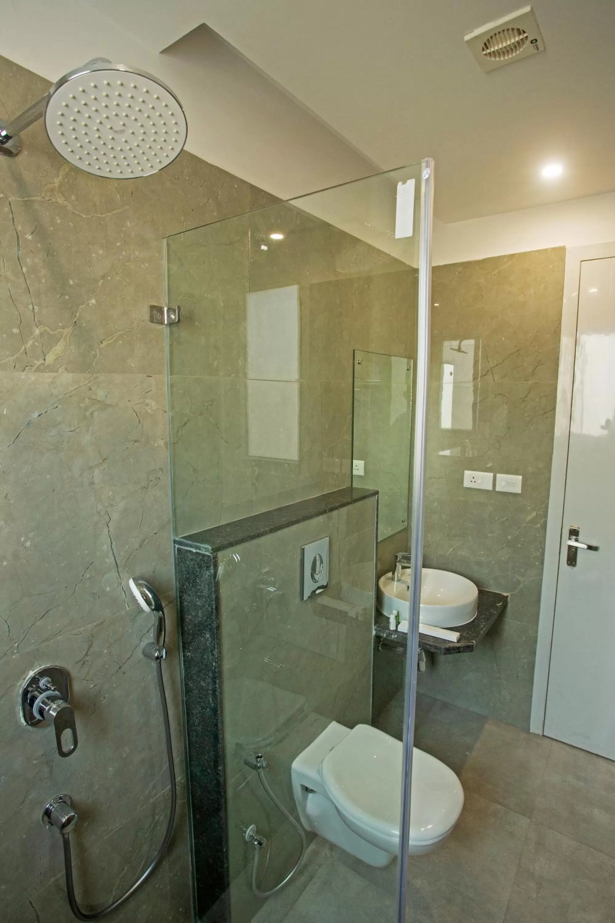 Bathroom in Grey House Inn