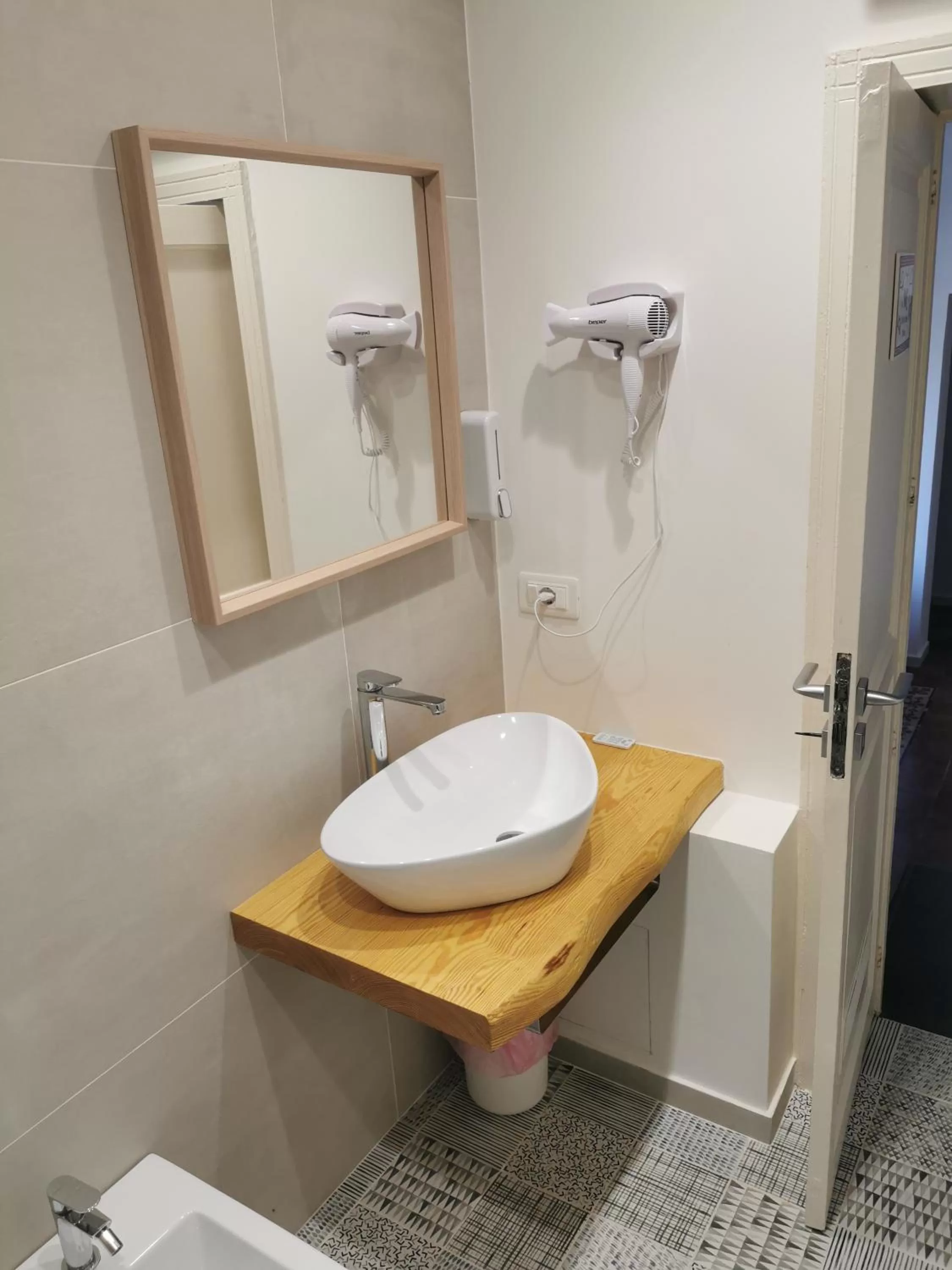 Bathroom in Liotru Maisonne