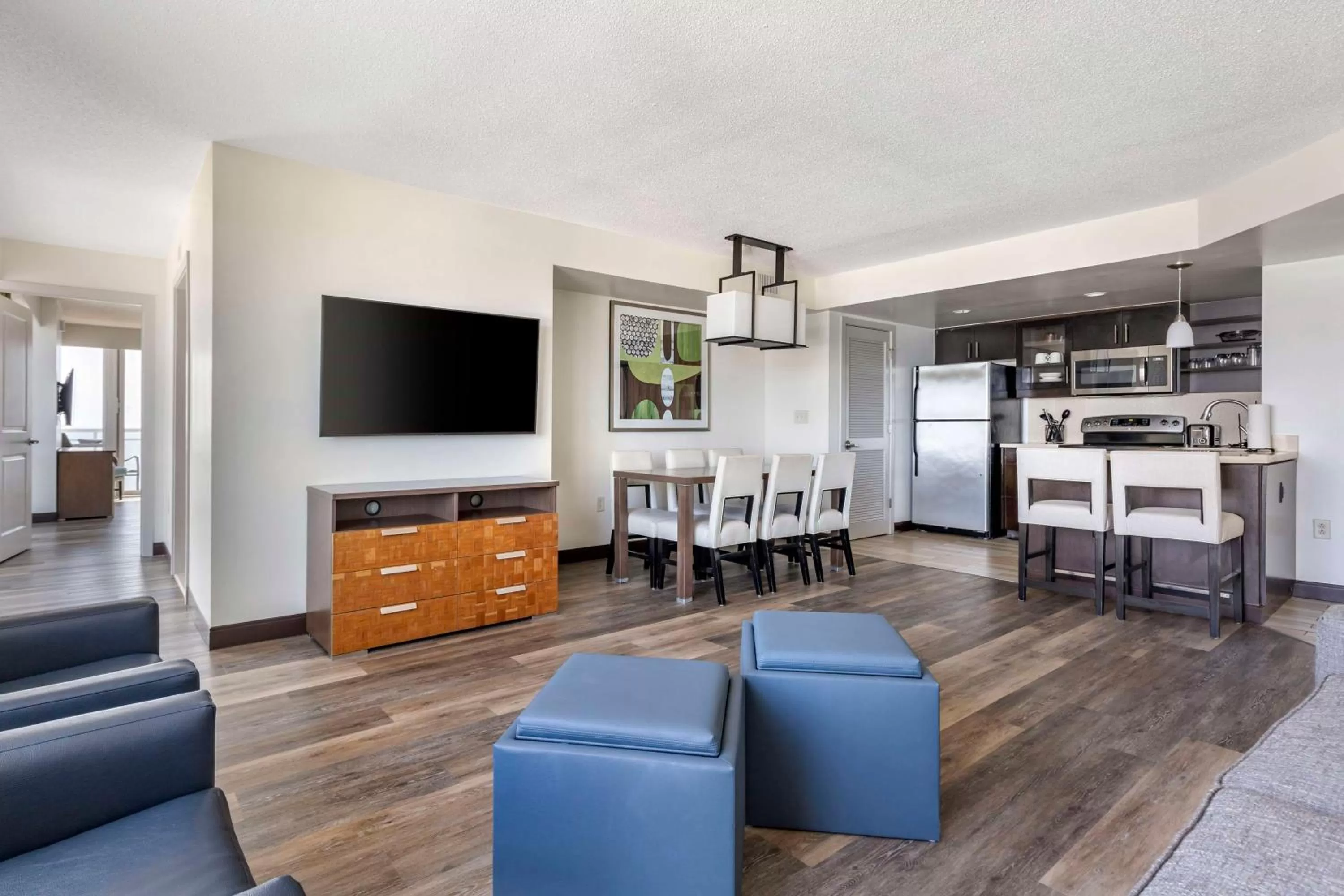 Living room in Hilton Vacation Club Oceanaire Virginia Beach