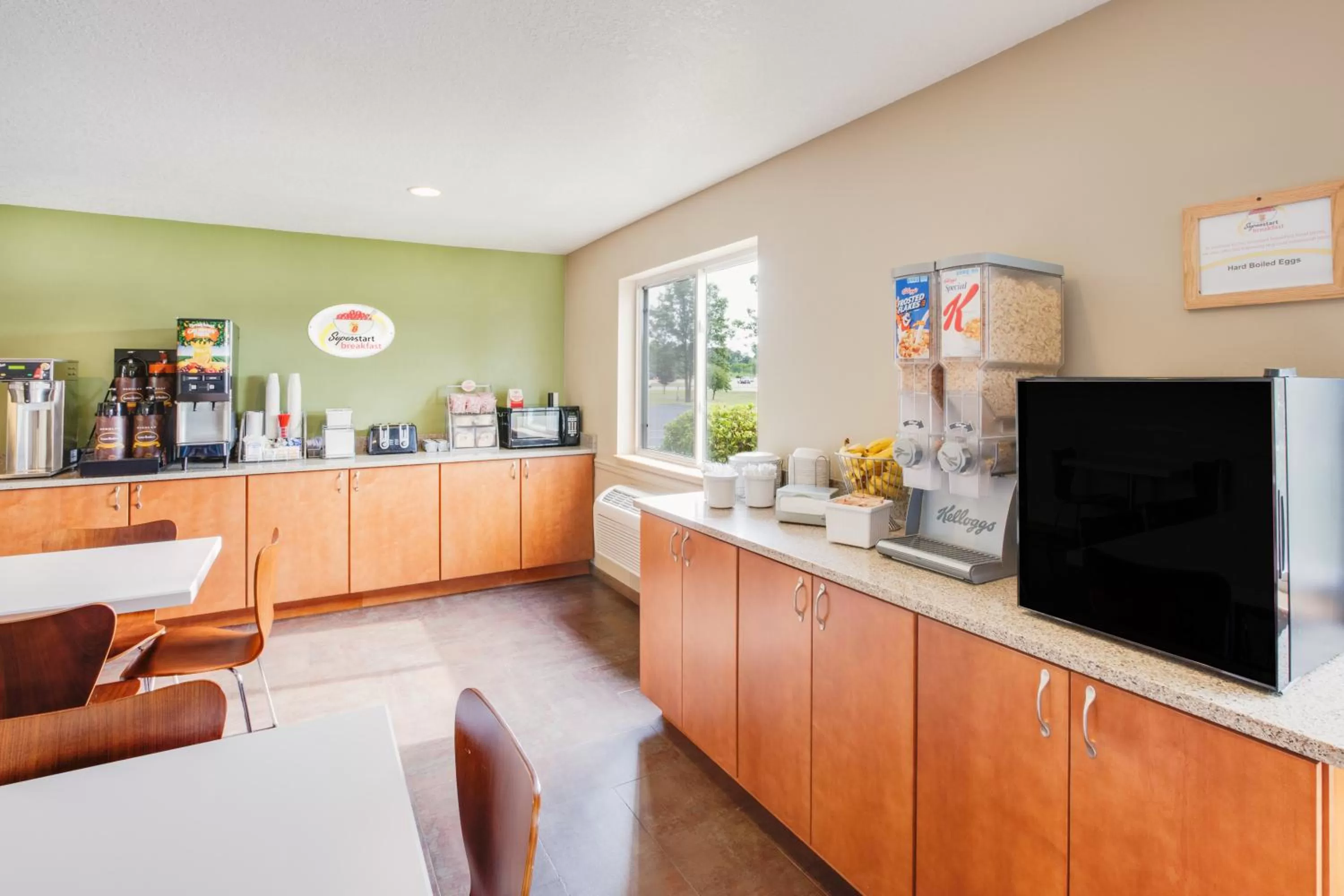 Breakfast in Super 8 by Wyndham Grayling