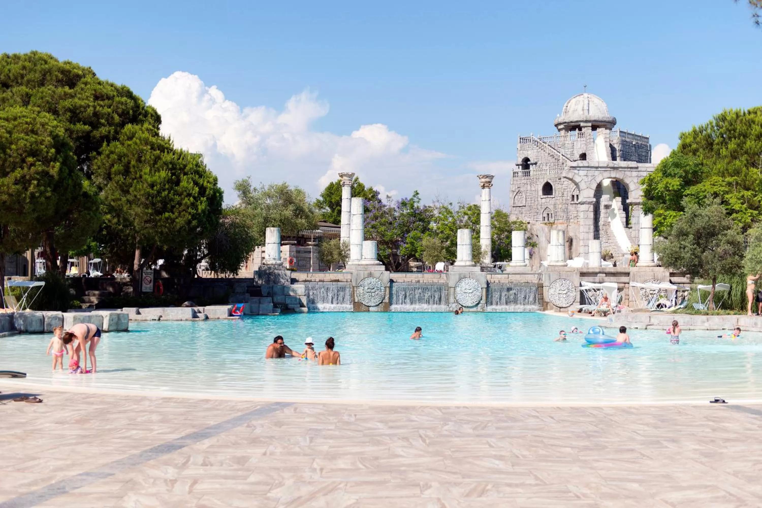 Swimming pool in Xanadu Resort - High Class All Inclusive