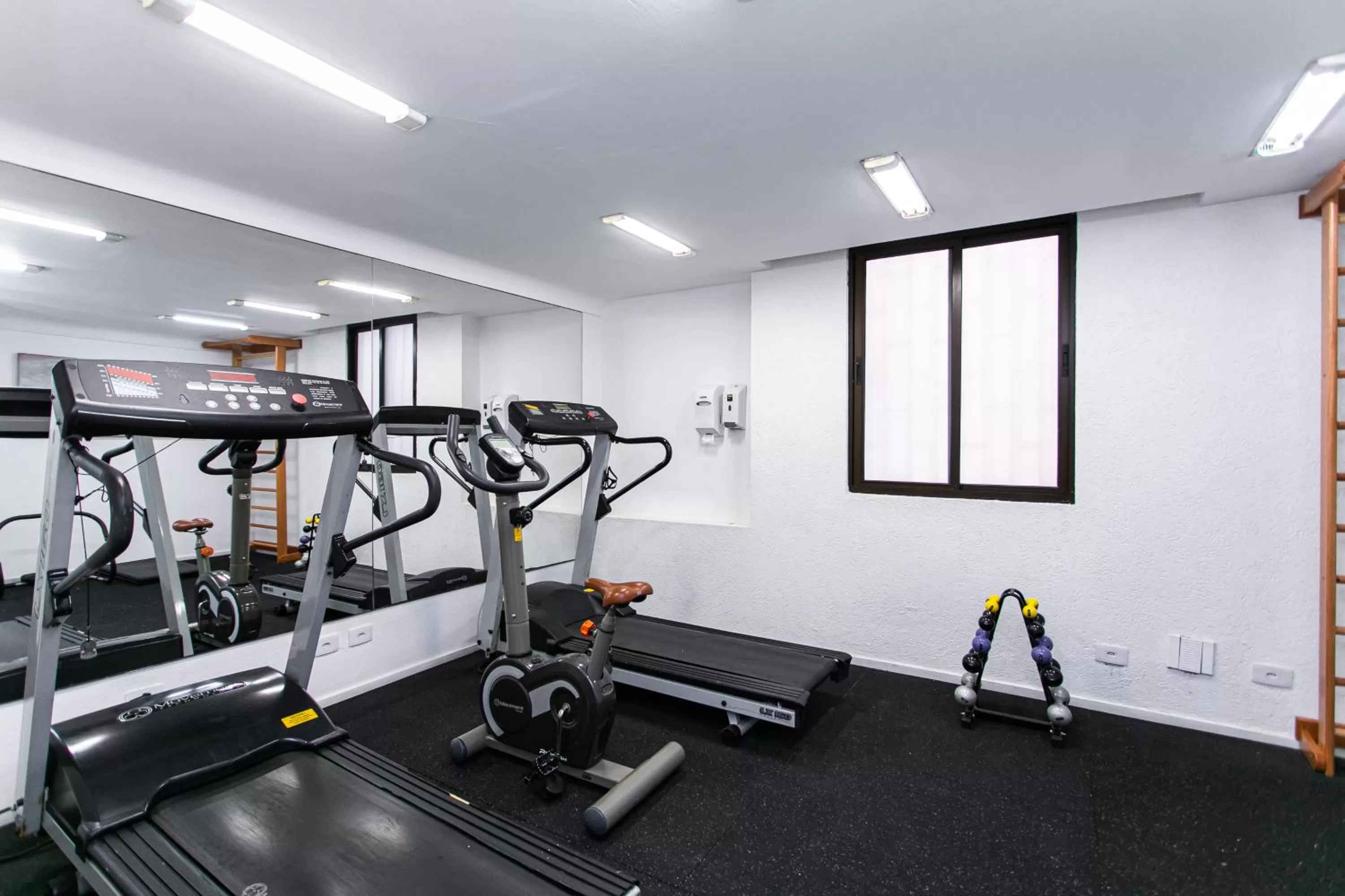 Fitness centre/facilities in Hotel Dan Inn Curitiba Centro By Nacional Inn