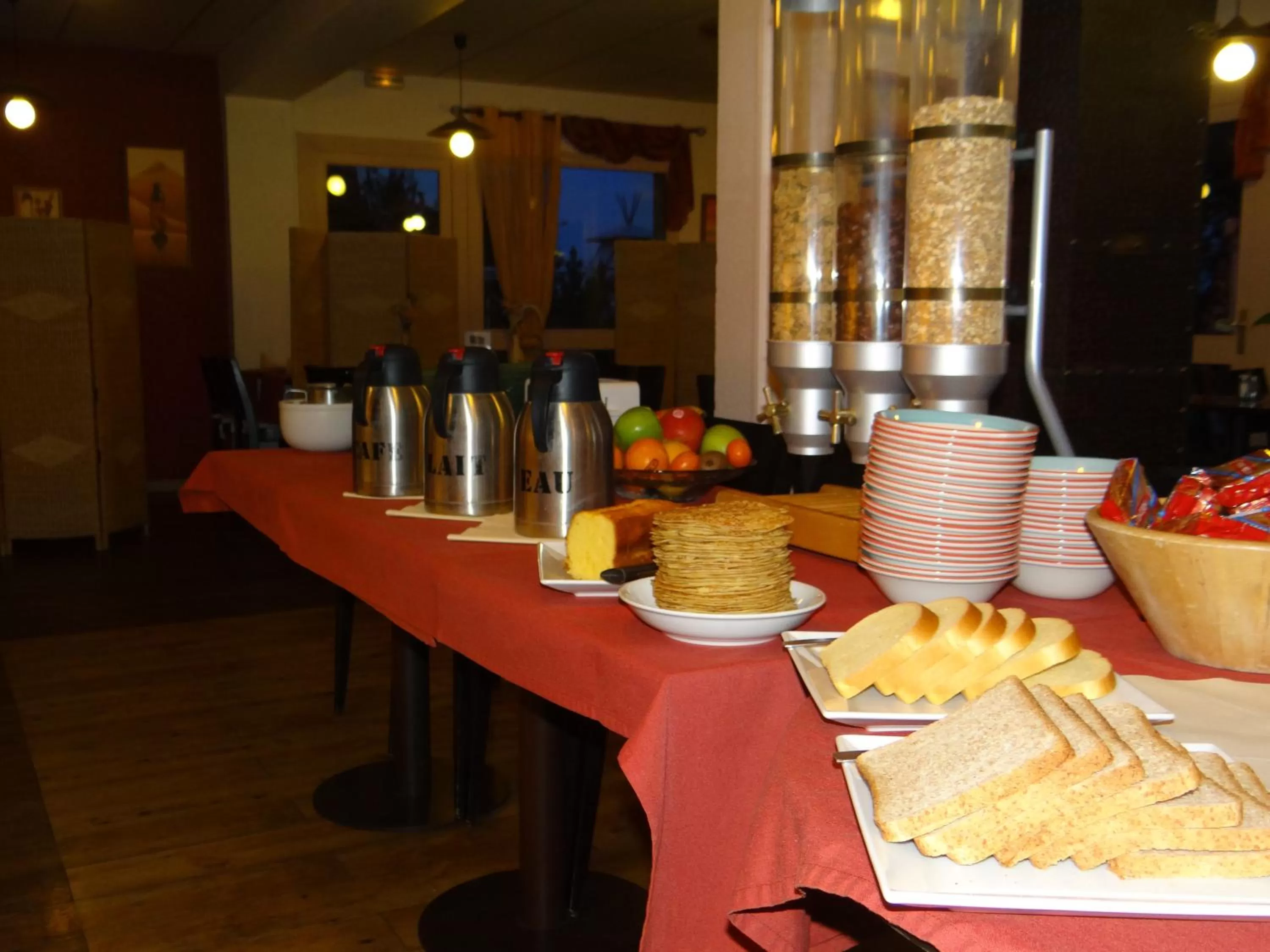 Buffet breakfast in Kyriad Beauvais Sud