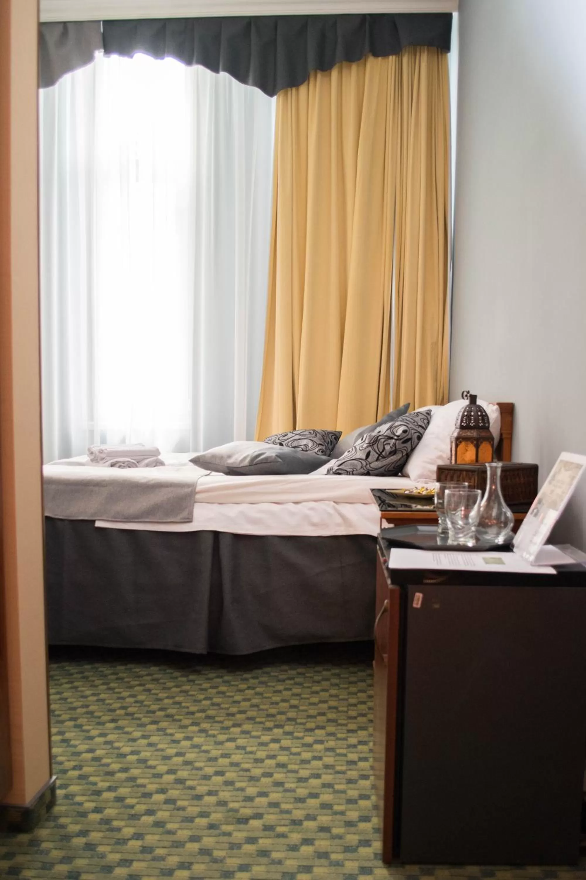 Bedroom, Bed in Petra Hotel