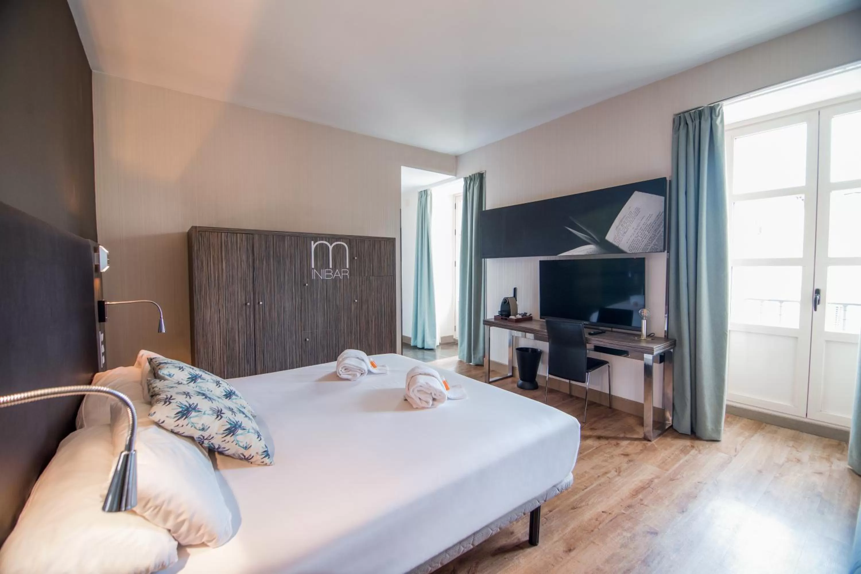 Bedroom, Bed in Petit Palace Santa Cruz