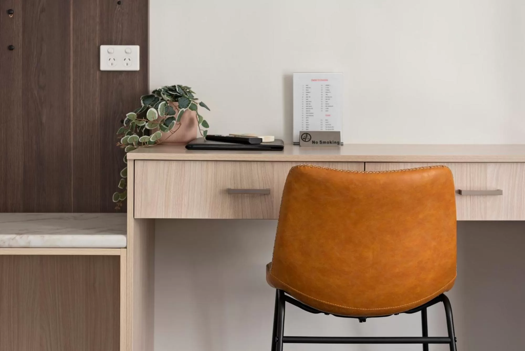 hair dresser in Bomaderry Motor Inn