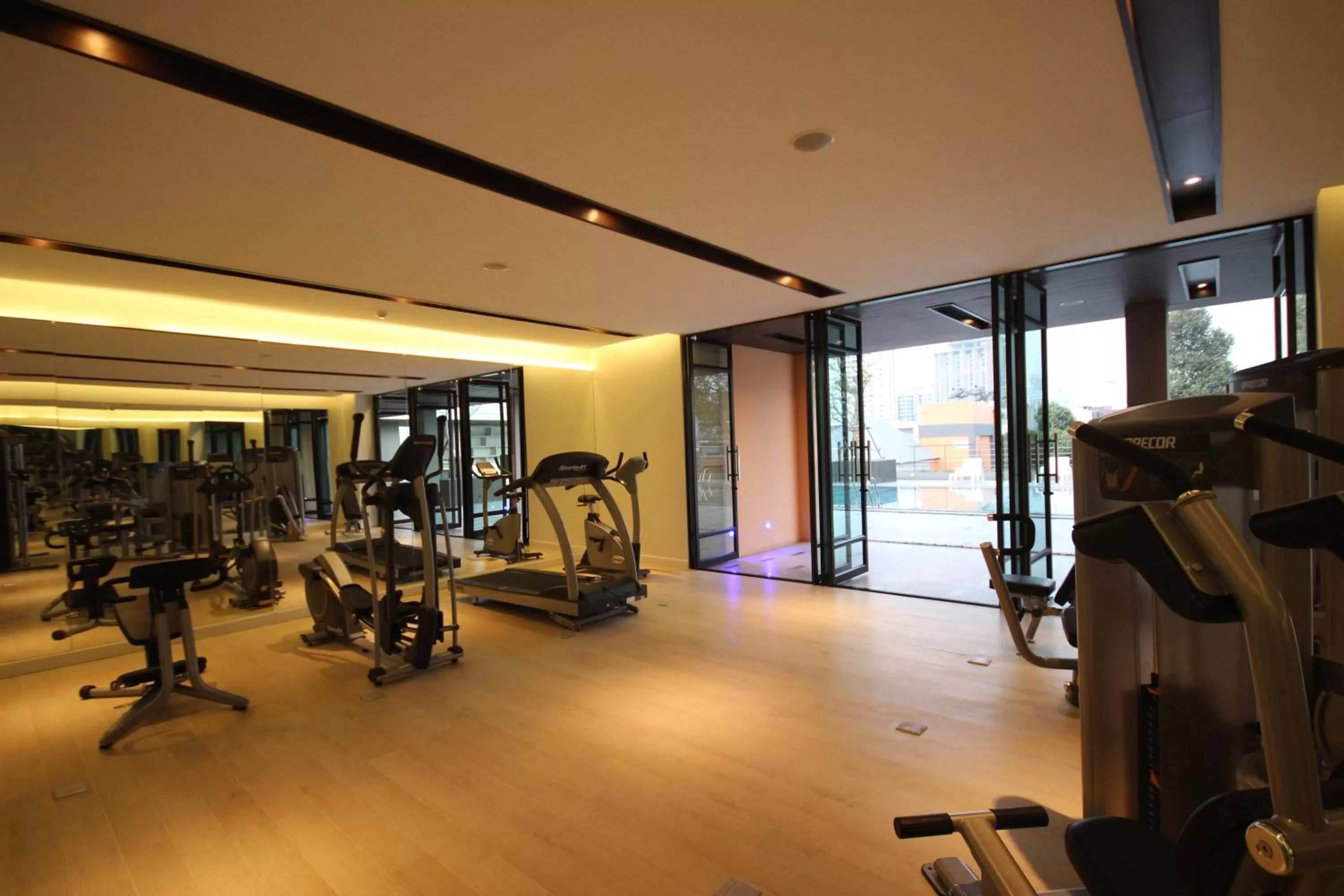 Fitness centre/facilities in Season Five Hotel
