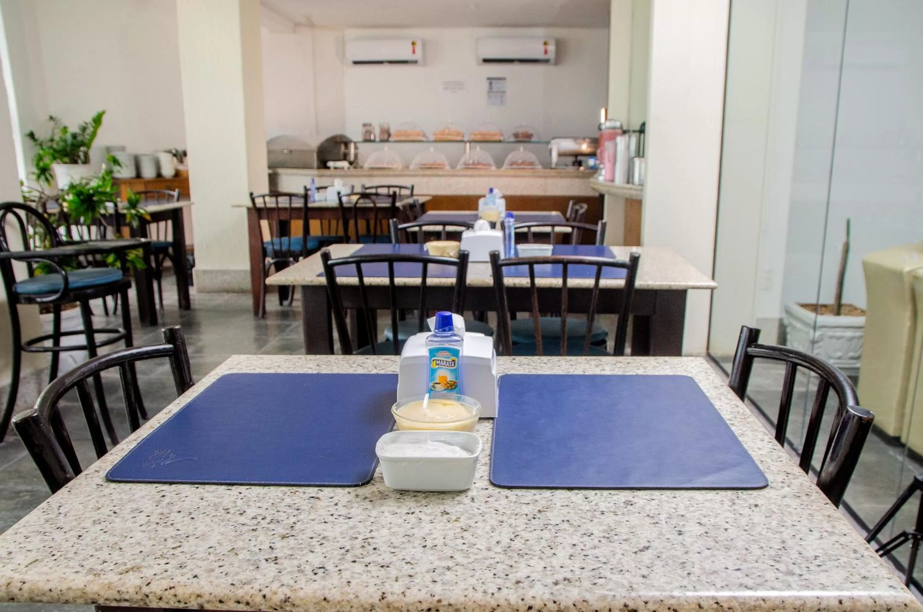 Restaurant/places to eat in La Belle Beach Hotel