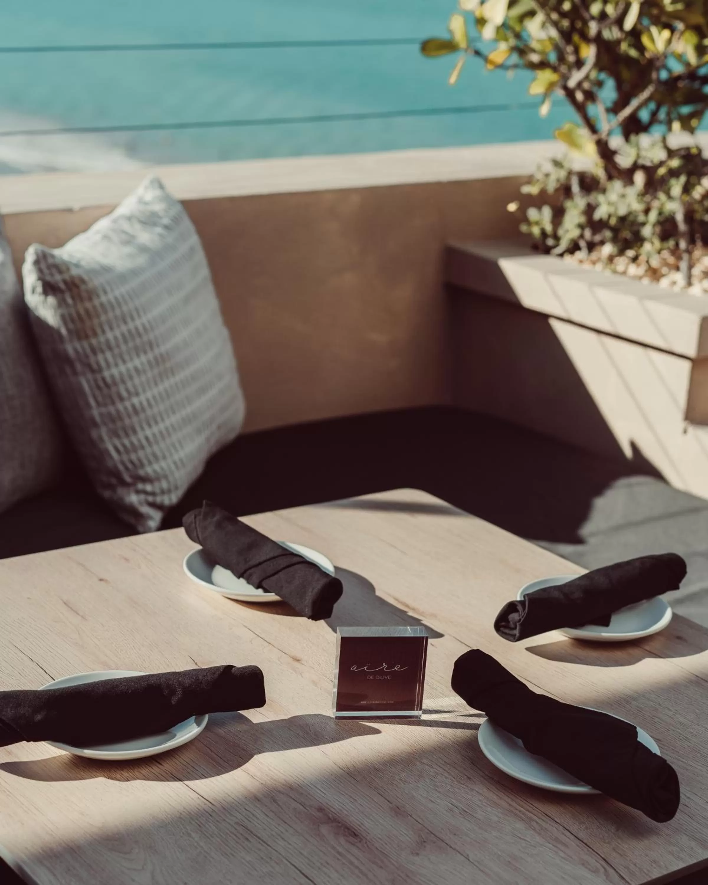 Restaurant/places to eat in San Juan Water & Beach Club Hotel