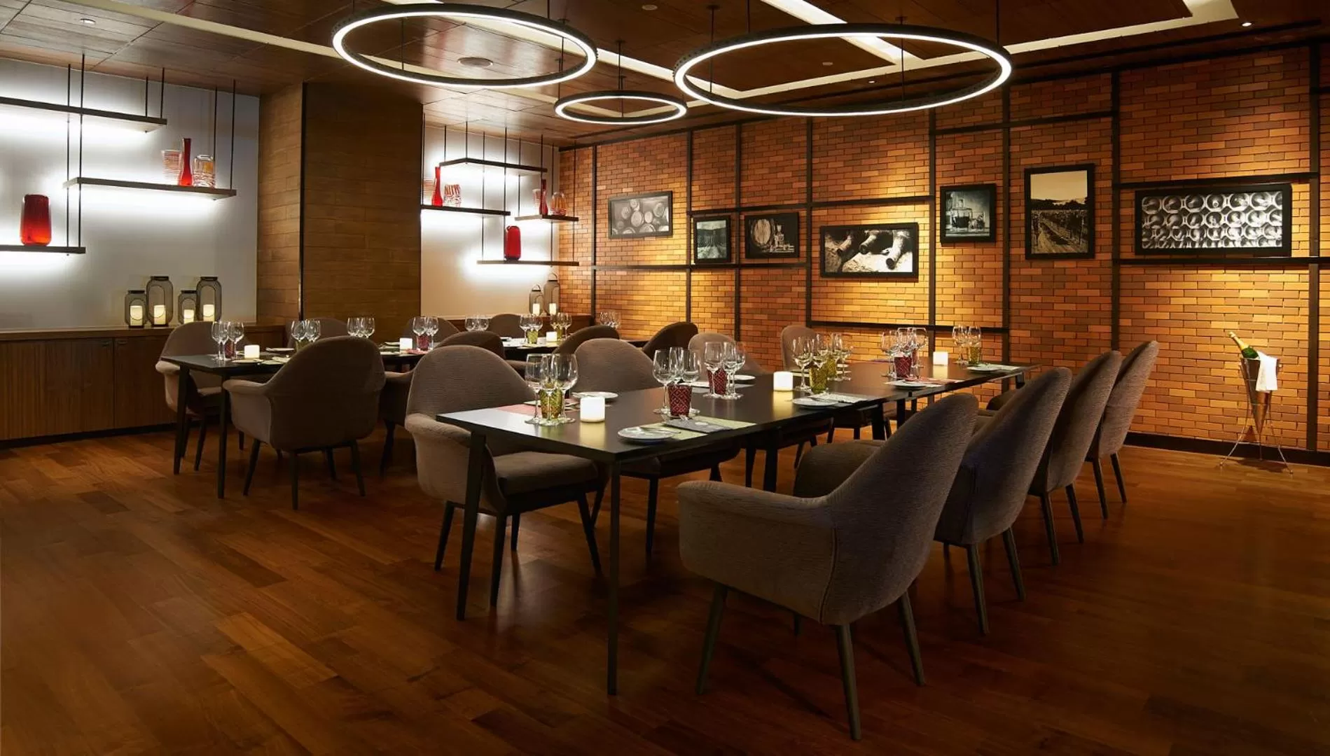 Restaurant/places to eat in Amari Bangkok