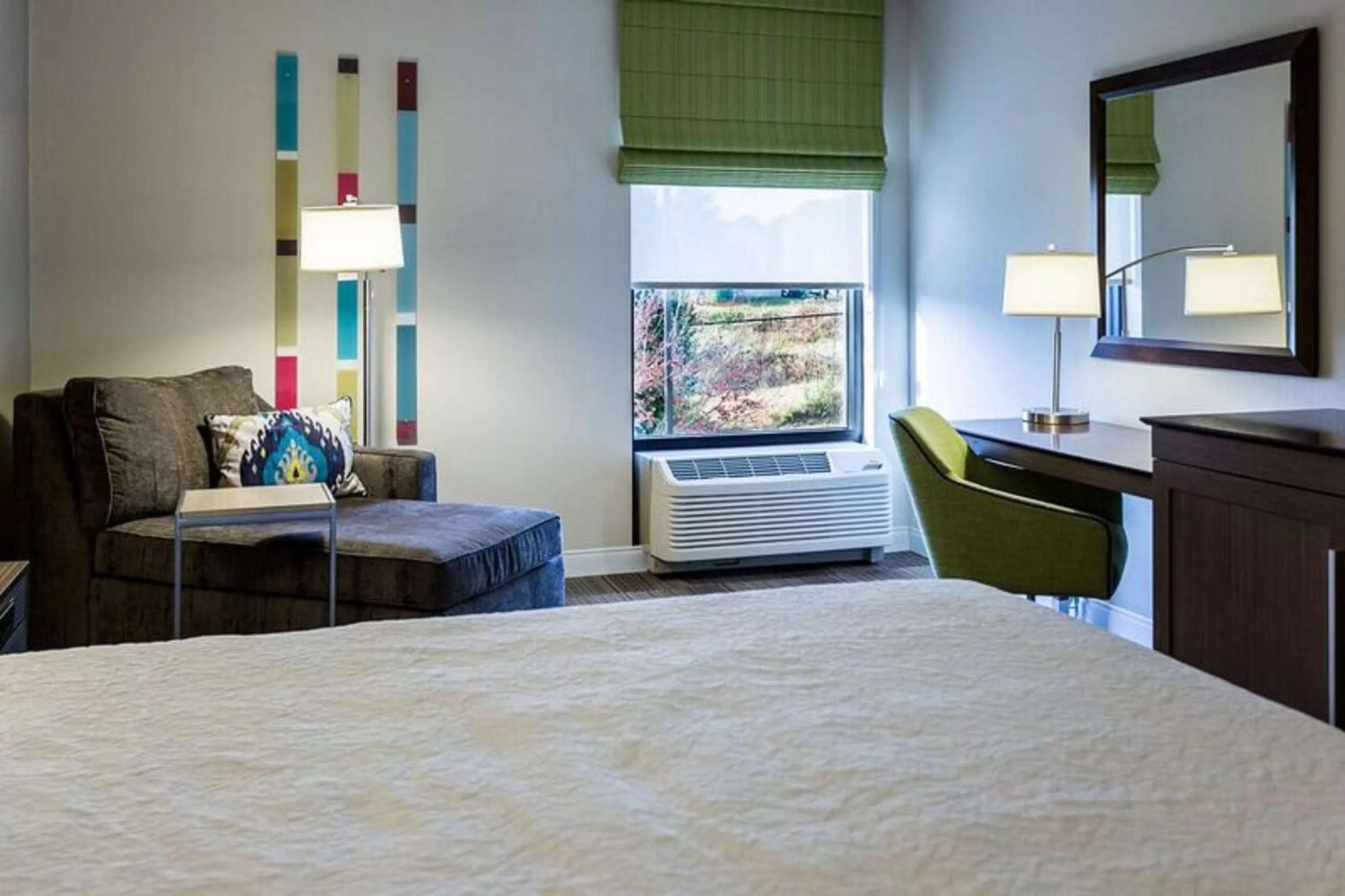 Bed in Hampton Inn Somerset