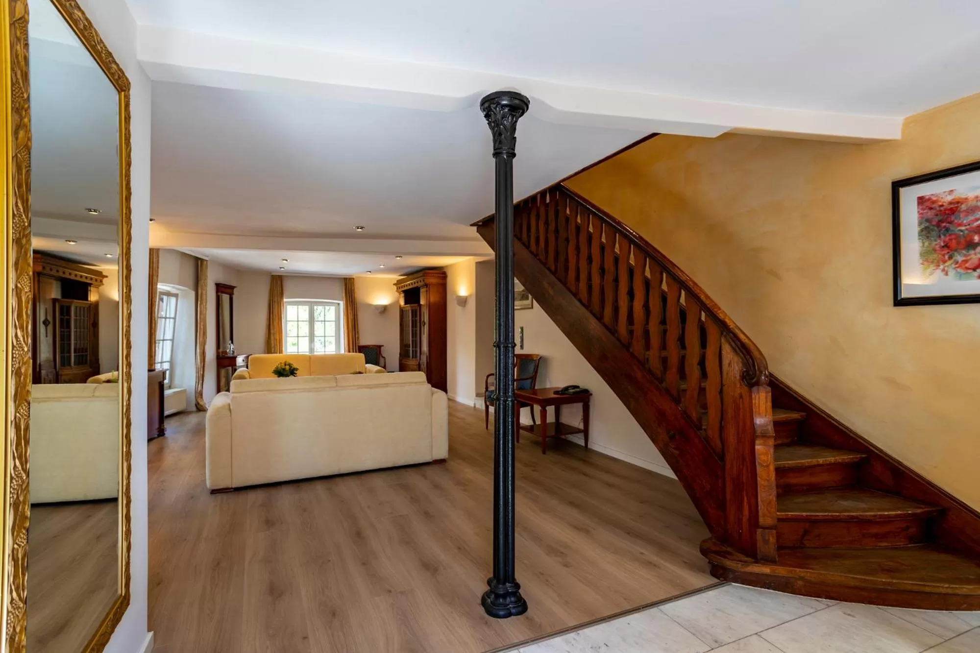 Photo of the whole room in Hotel Schloss Edesheim