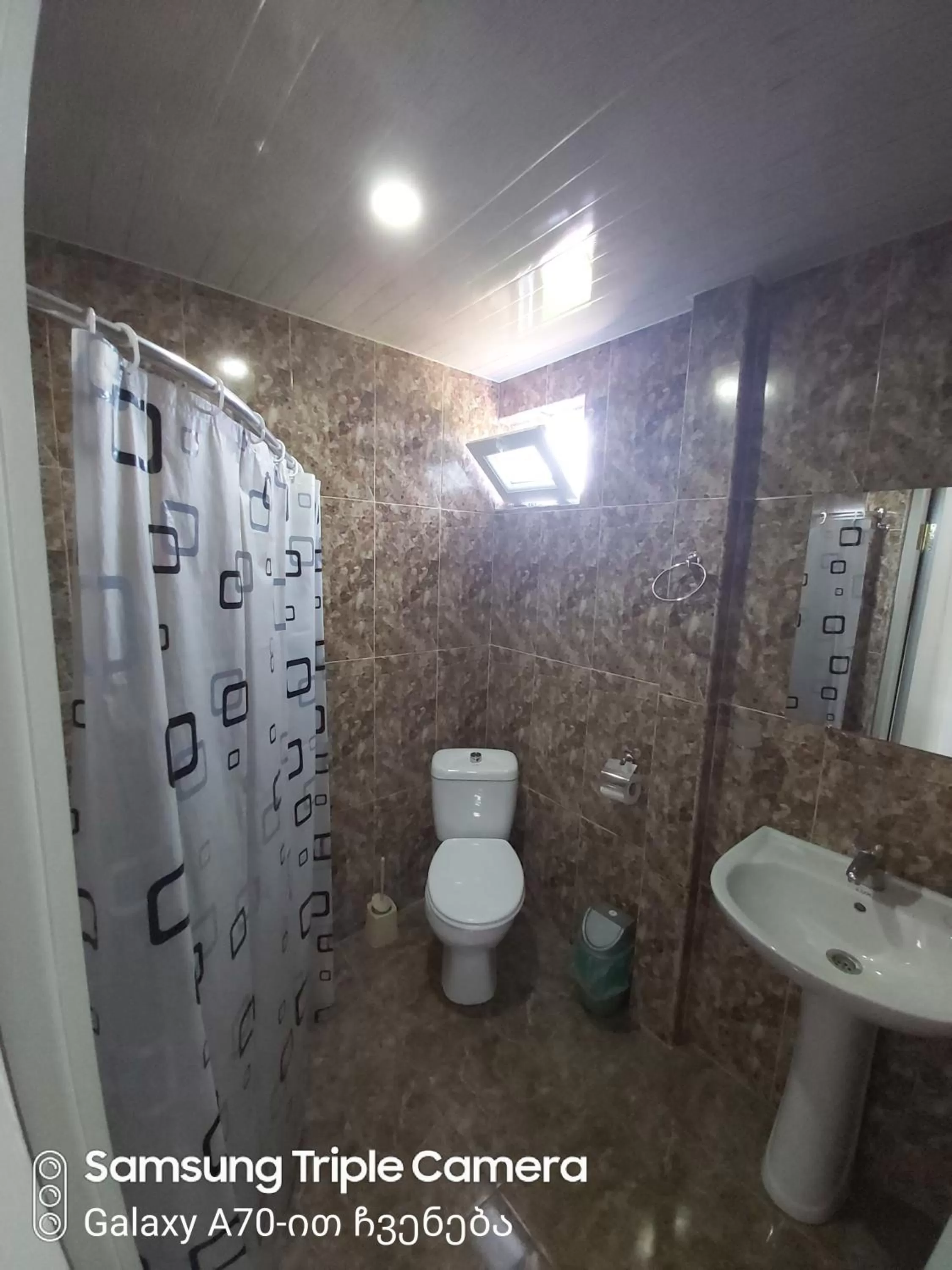 Toilet in Martvili Newhotel