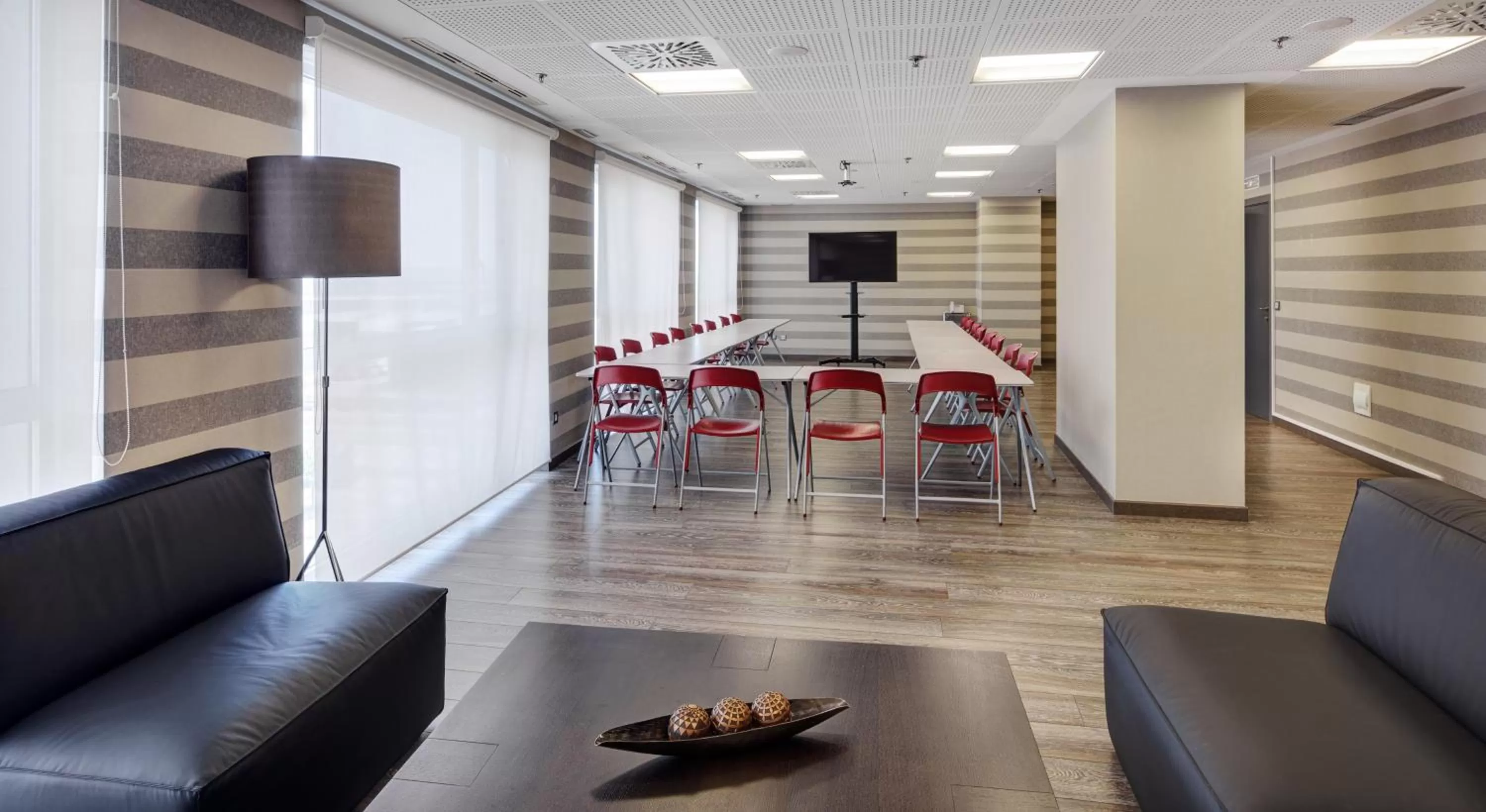 Meeting/conference room in Sercotel Plaza Feria