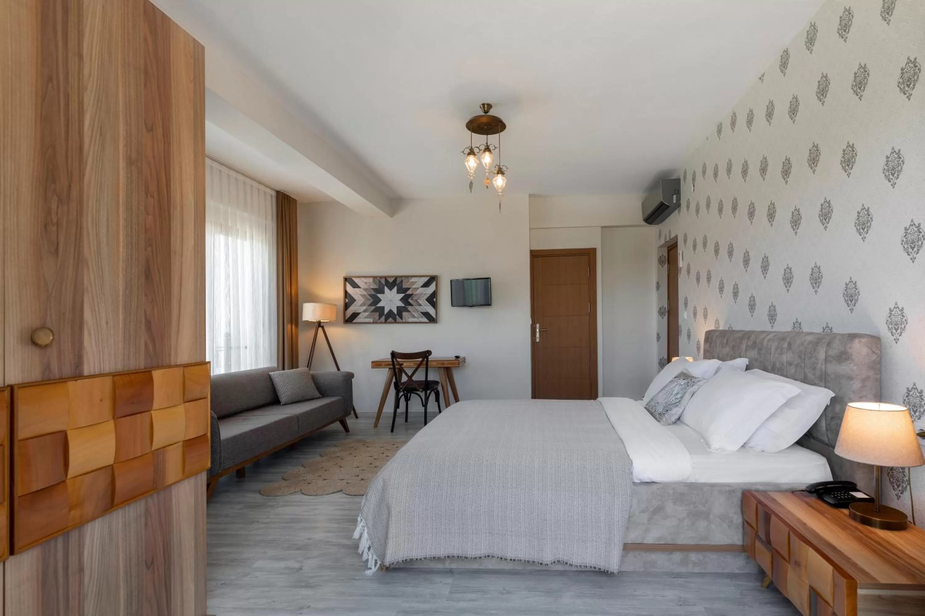 Photo of the whole room, Bed in Lagun Palas