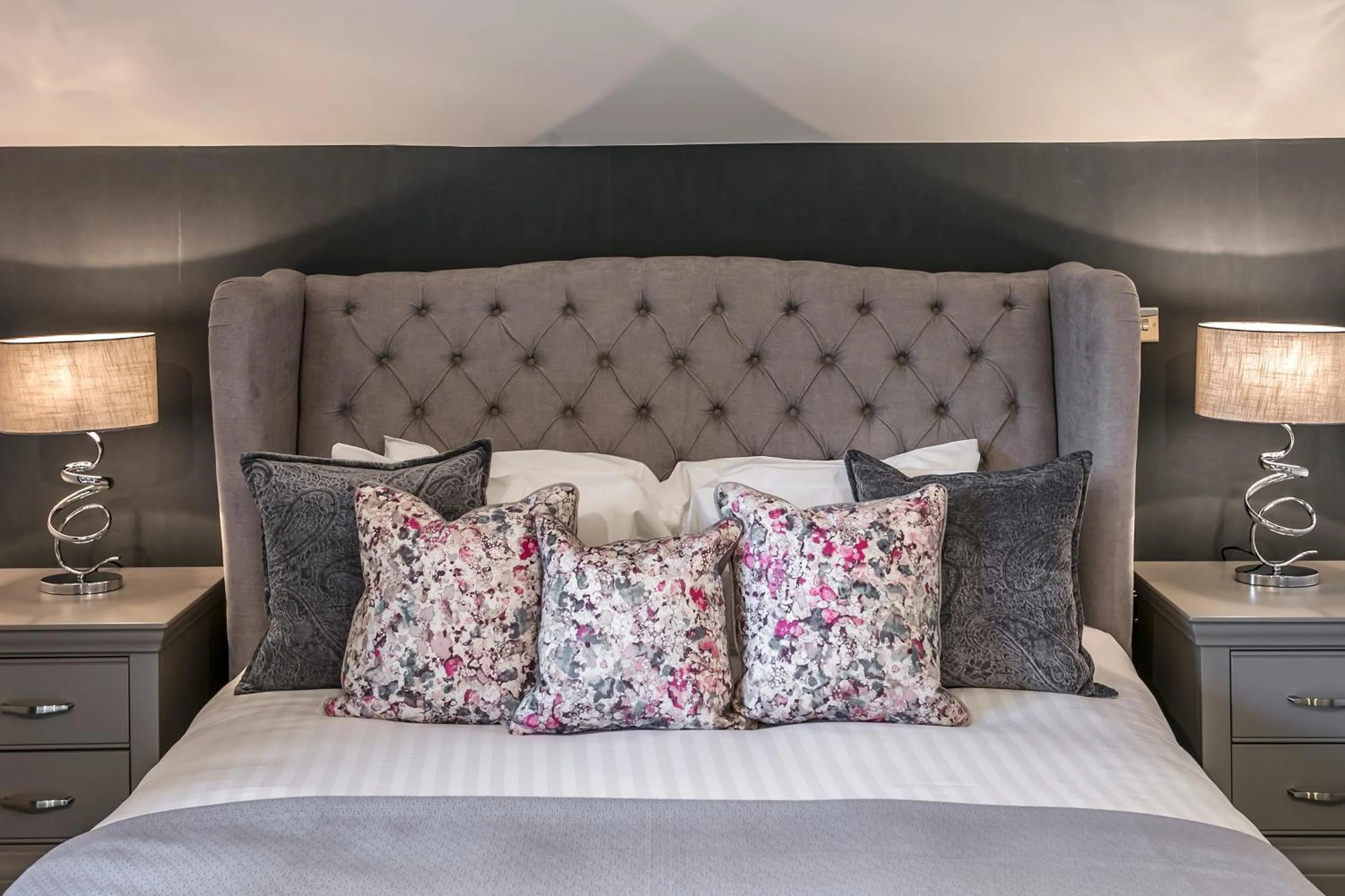 Bedroom, Bed in The Gamekeeper's Inn