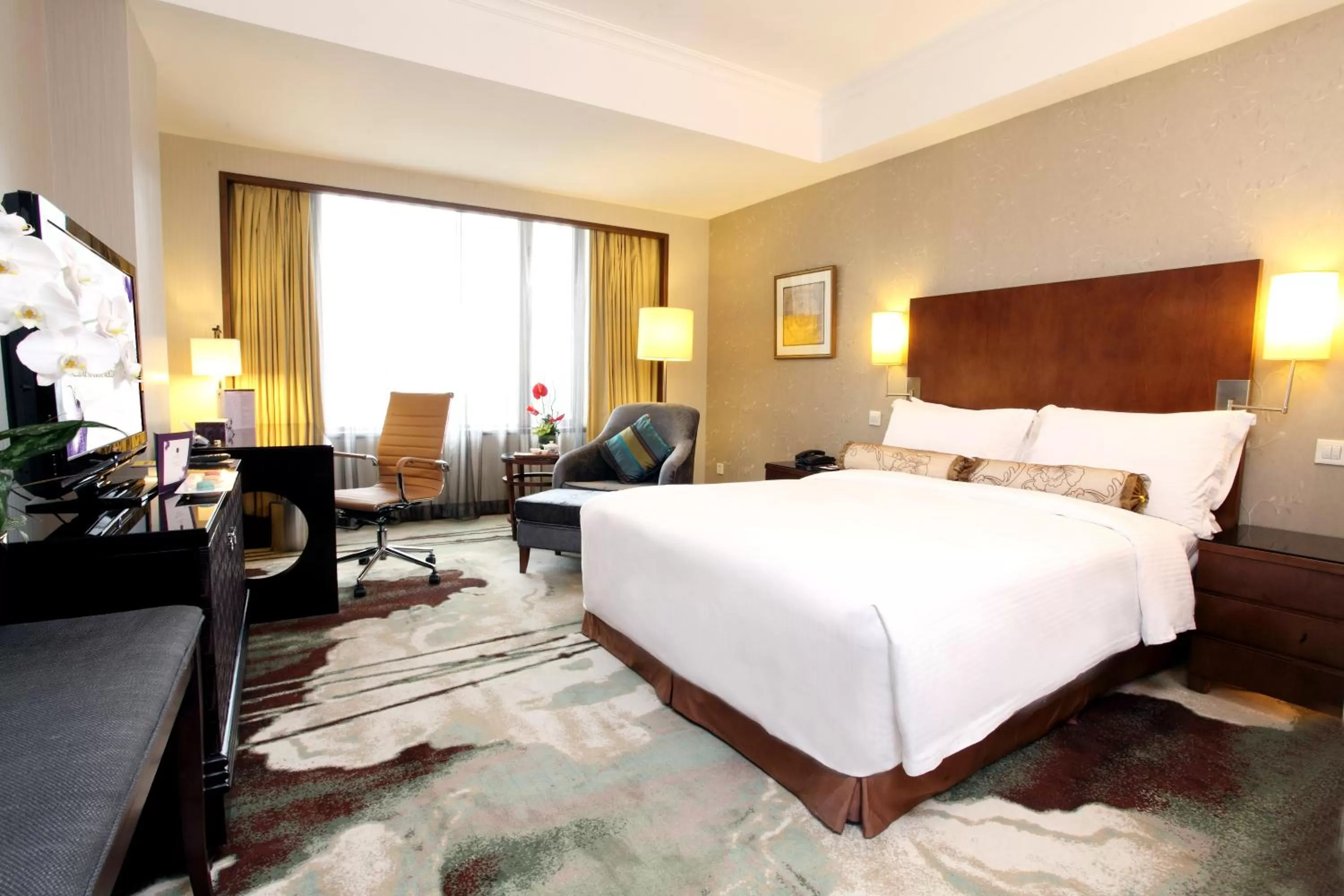 Bedroom, Bed in Grand Mercure Beijing Central