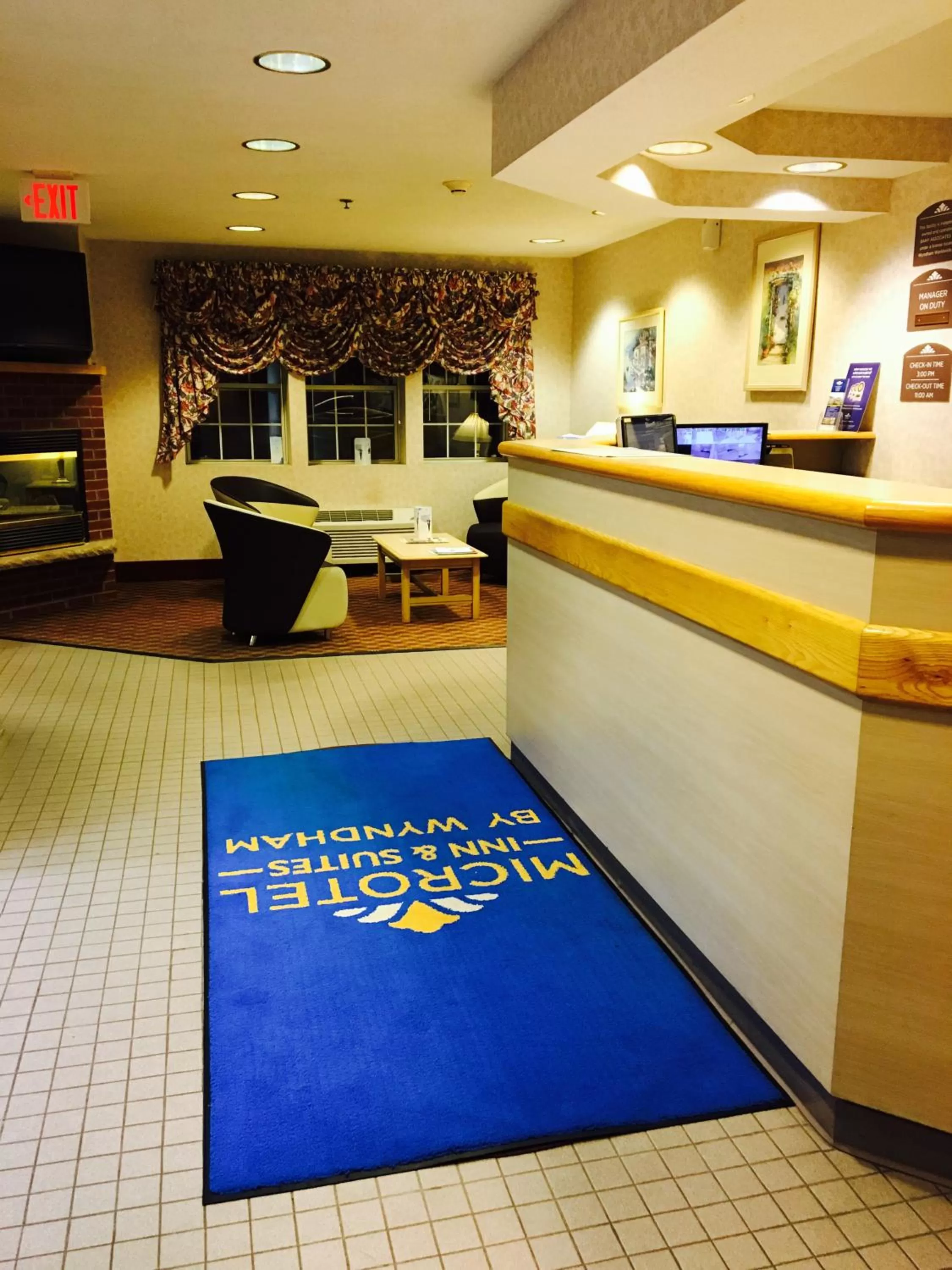 Lobby or reception in Microtel Inn & Suites by Wyndham Syracuse Baldwinsville