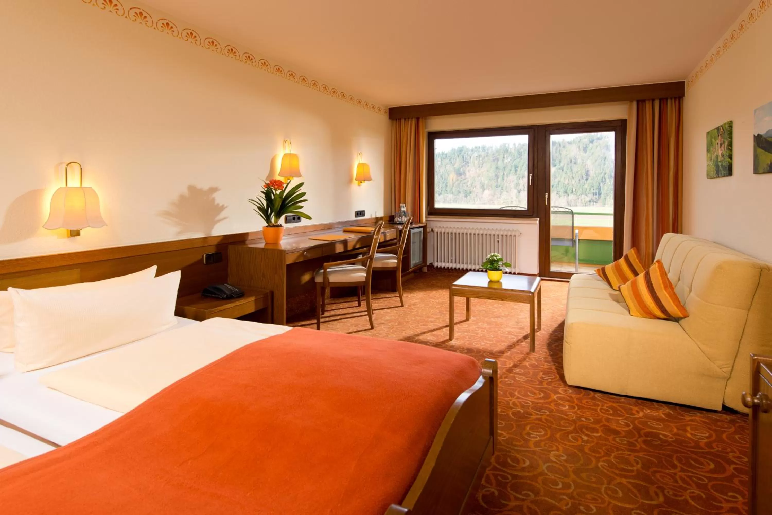Photo of the whole room, Bed in Silberkönig Schwarzwald Hotel & Restaurant Ringhotel