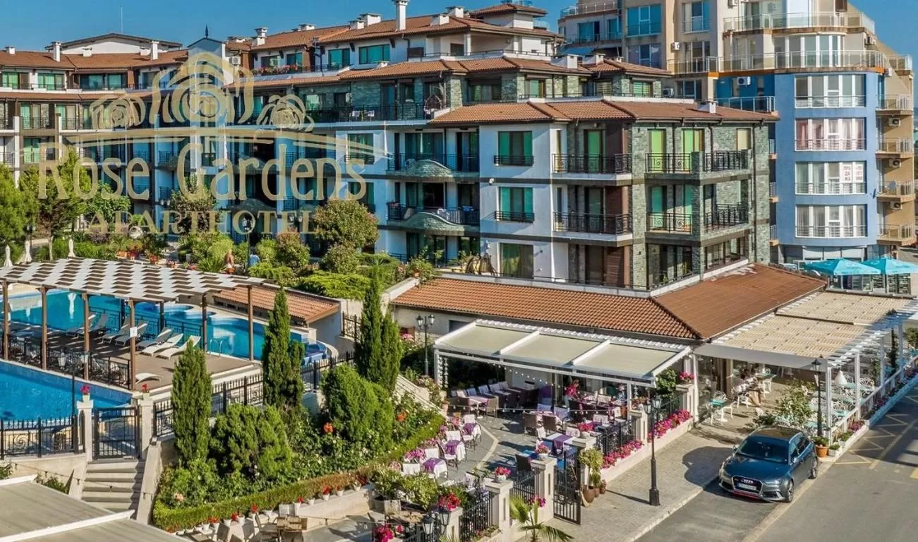 Property building in Rose Gardens Apart Hotel