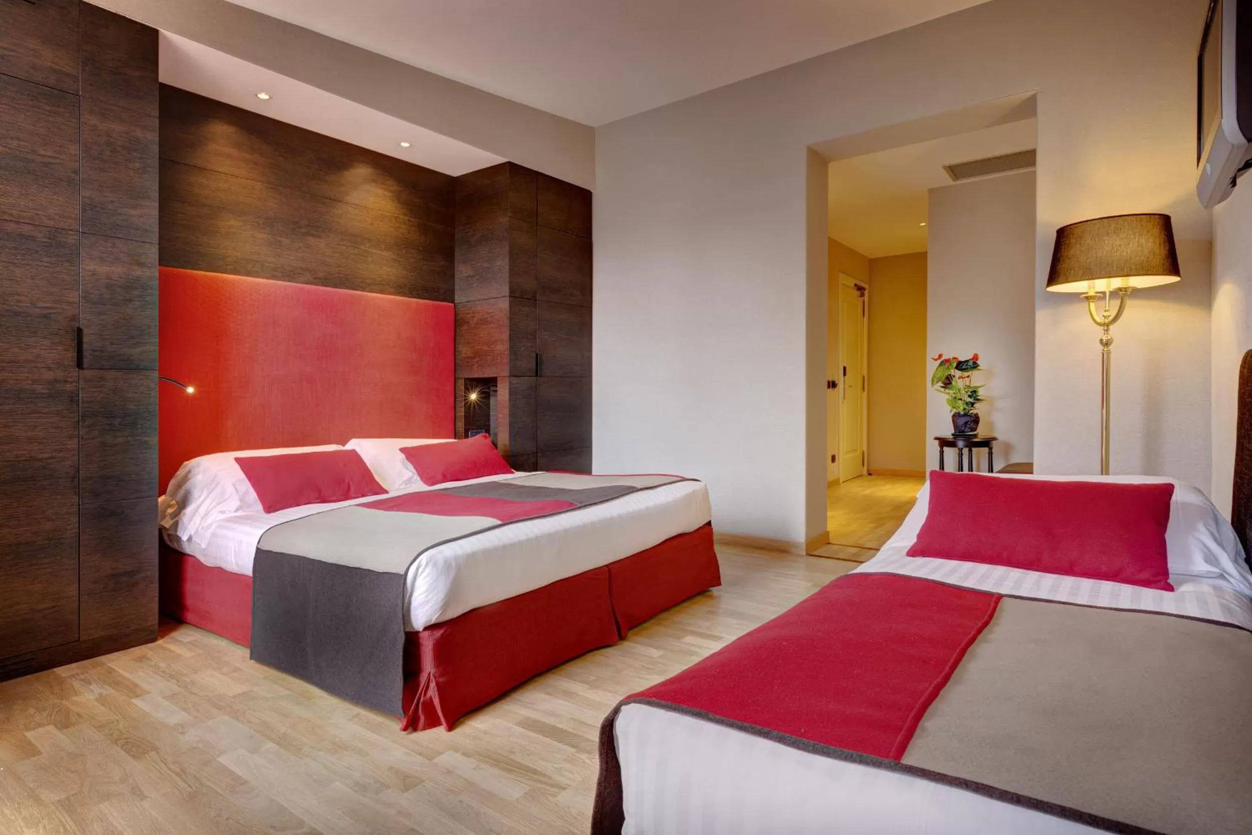 Coffee/tea facilities, Bed in Alpi Hotel